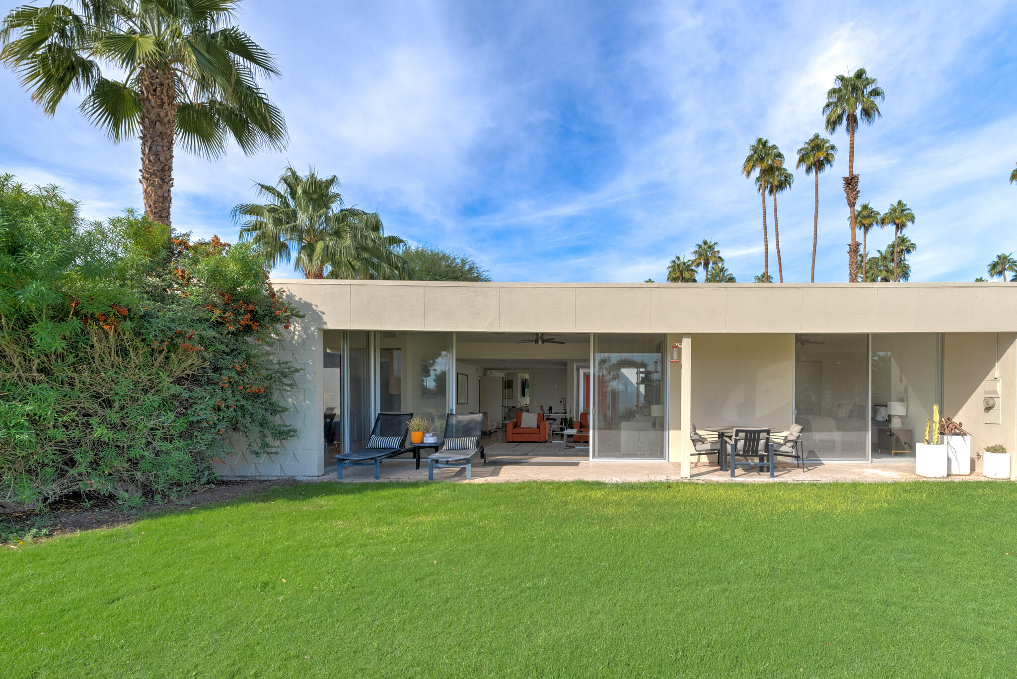75 Westlake CIR