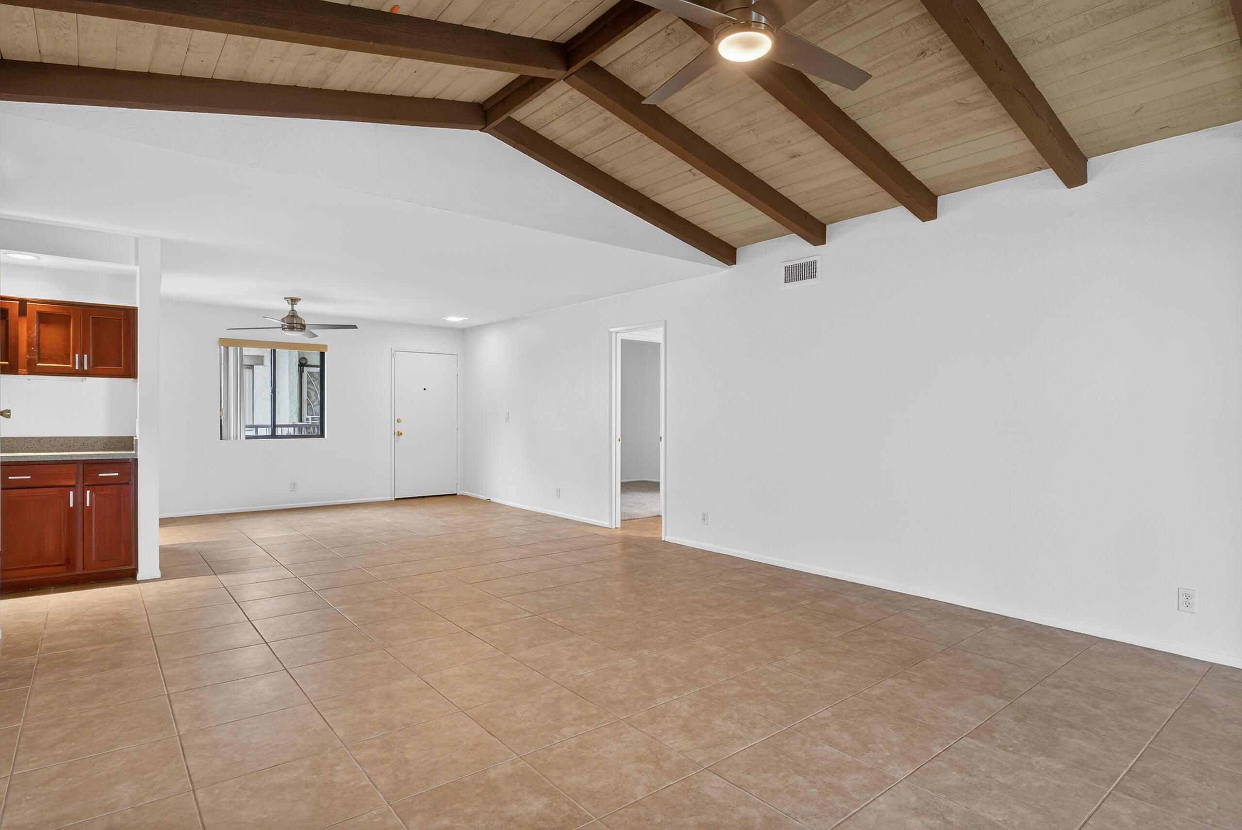 1050 E Ramon RD Unit: 127