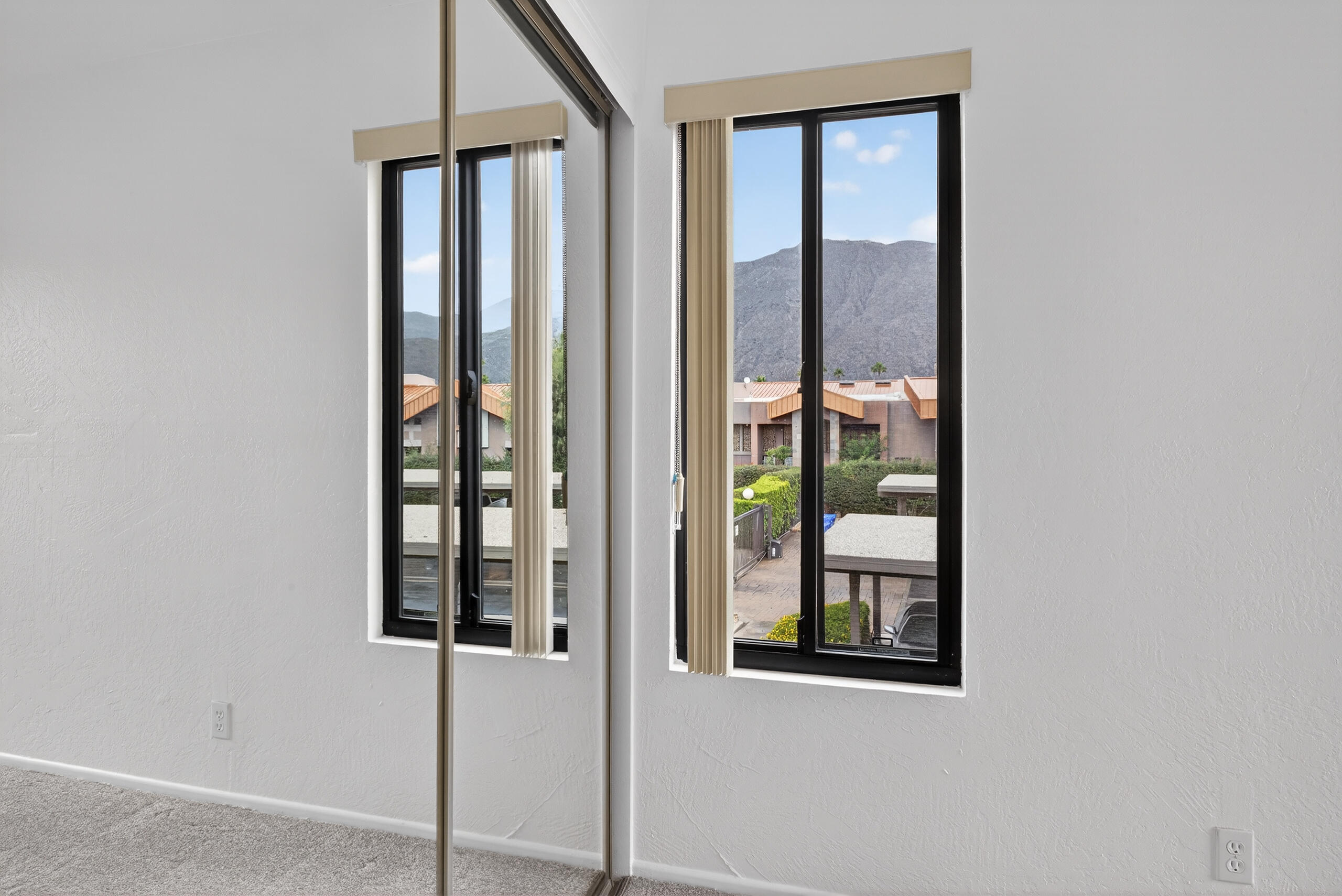 1050 E Ramon RD Unit: 127