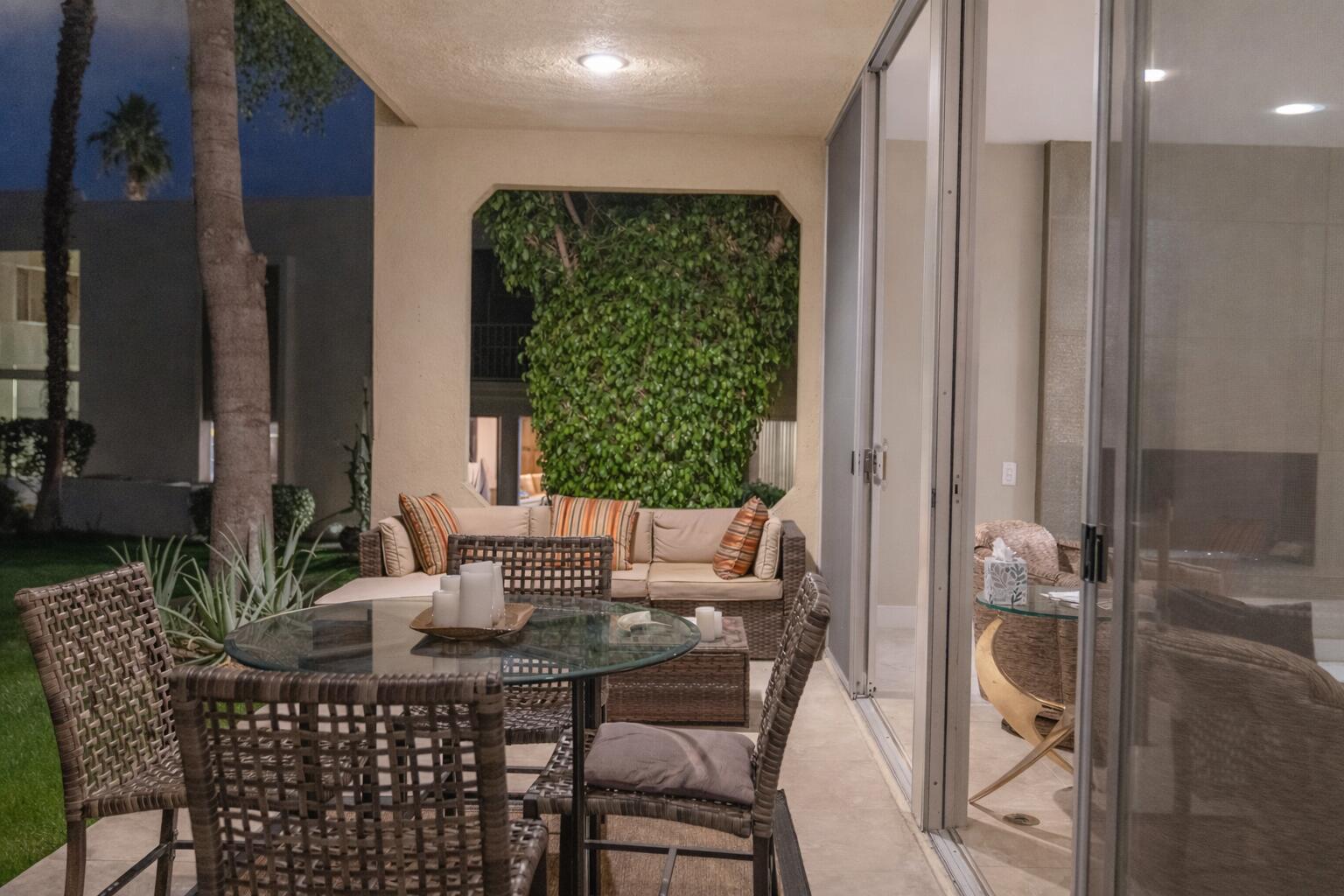 497 Desert Lakes CIR