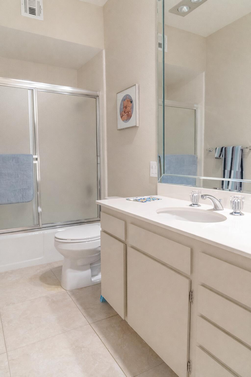 497 Desert Lakes CIR