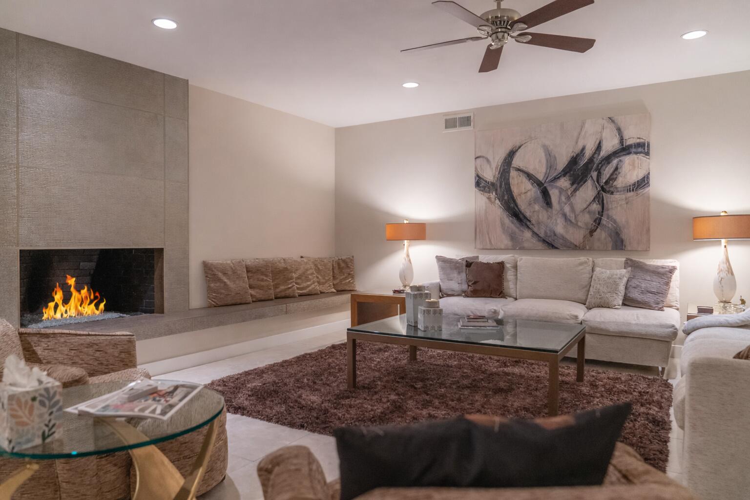 497 Desert Lakes CIR