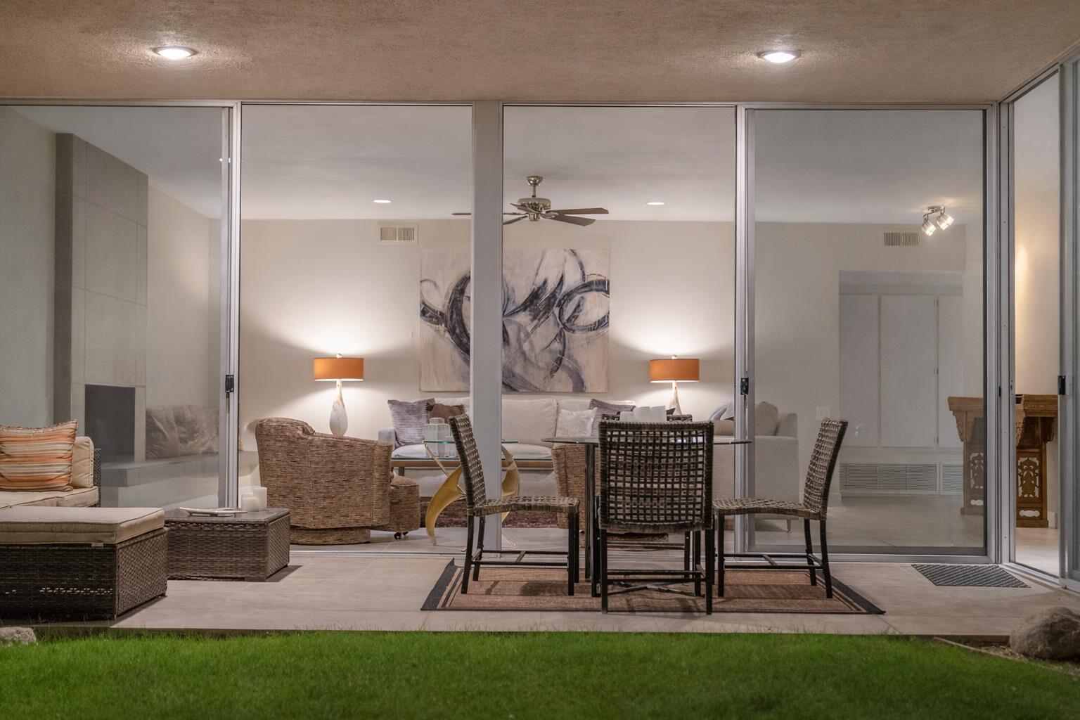 497 Desert Lakes CIR