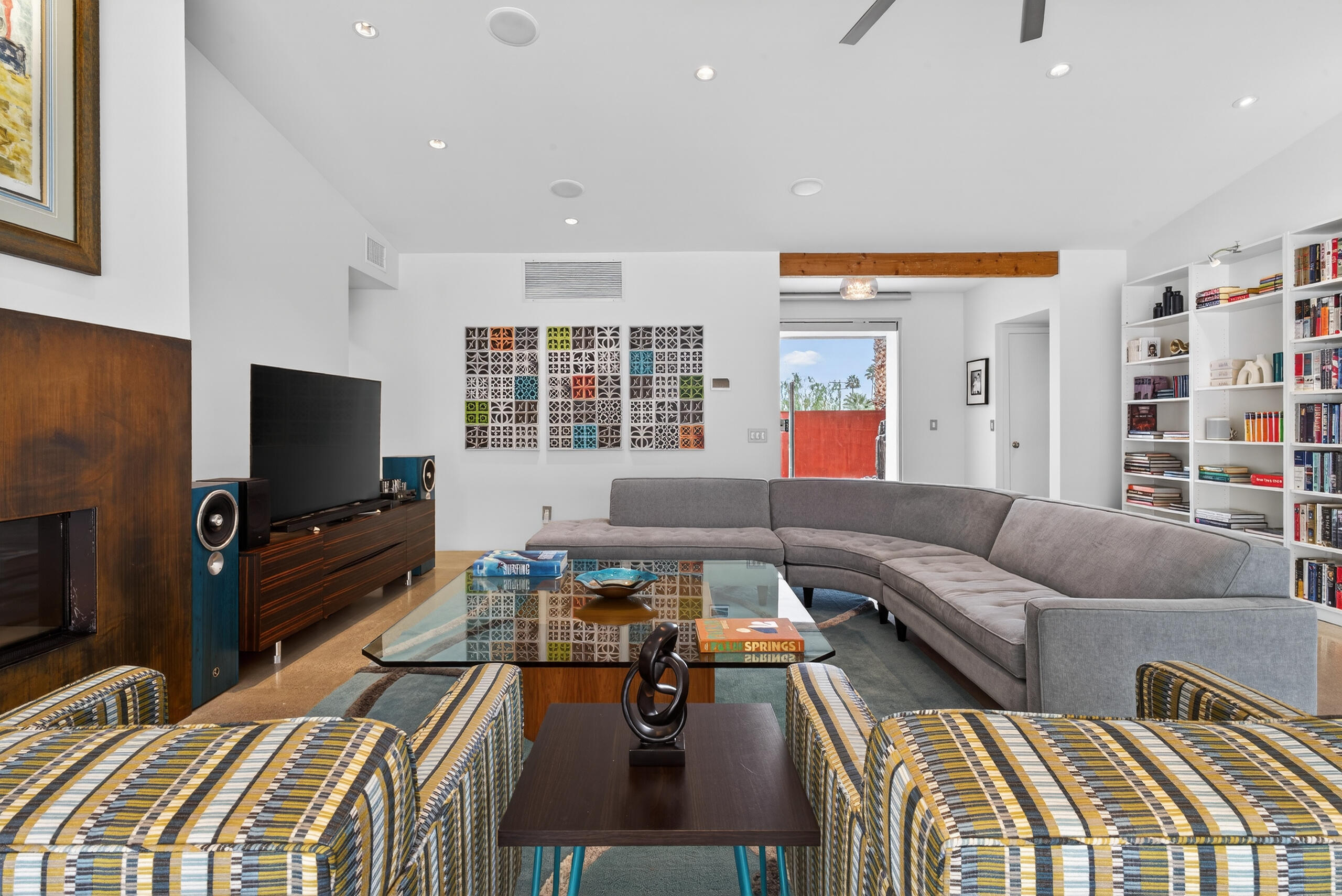 2111 S Camino Barranca