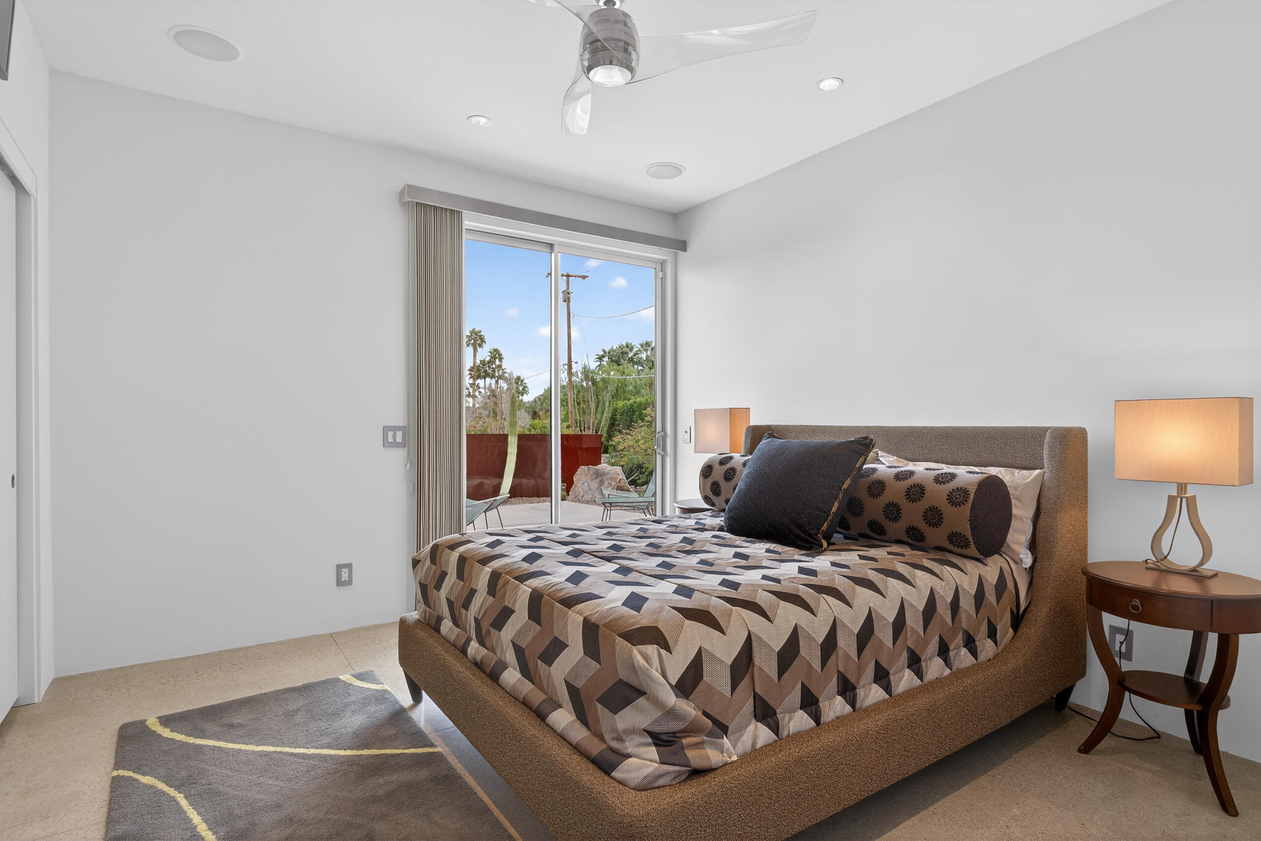 2111 S Camino Barranca