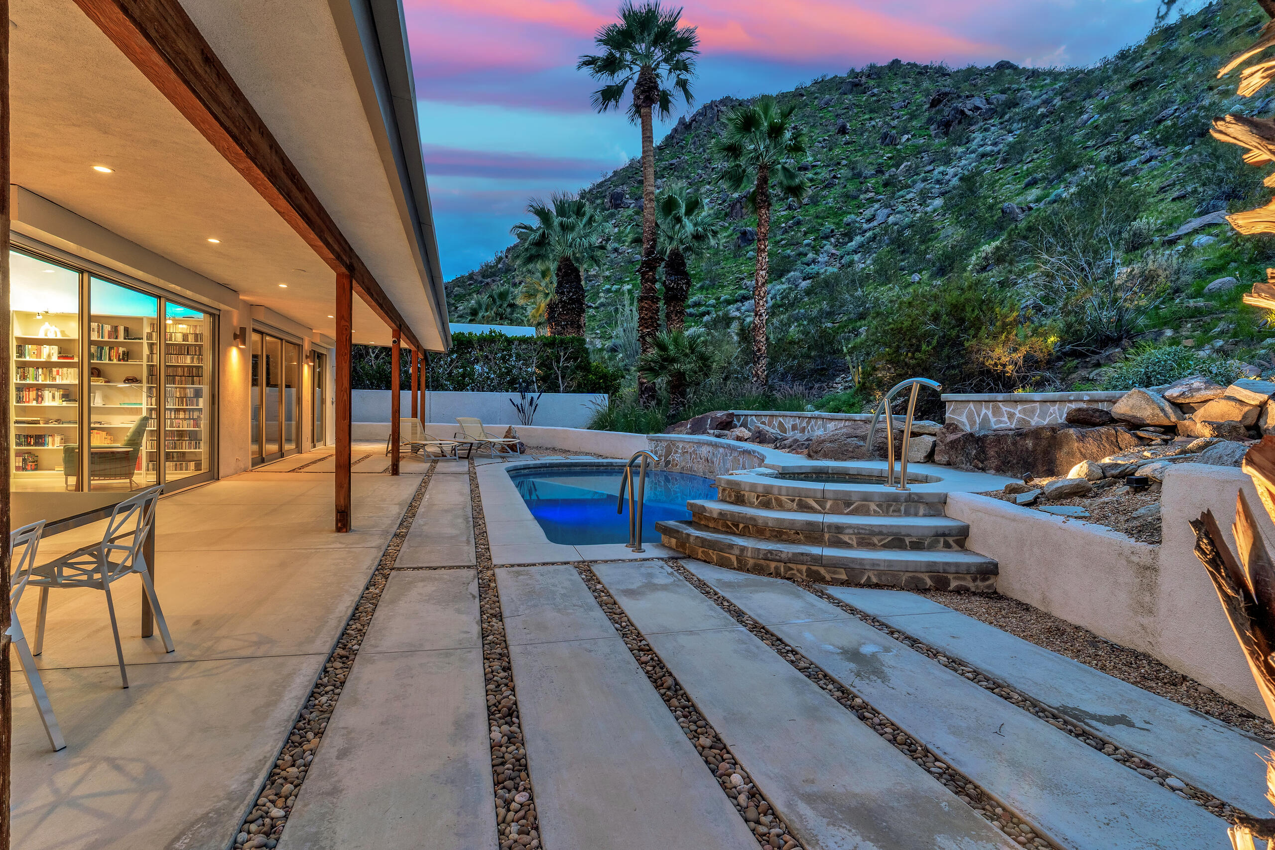 2111 S Camino Barranca