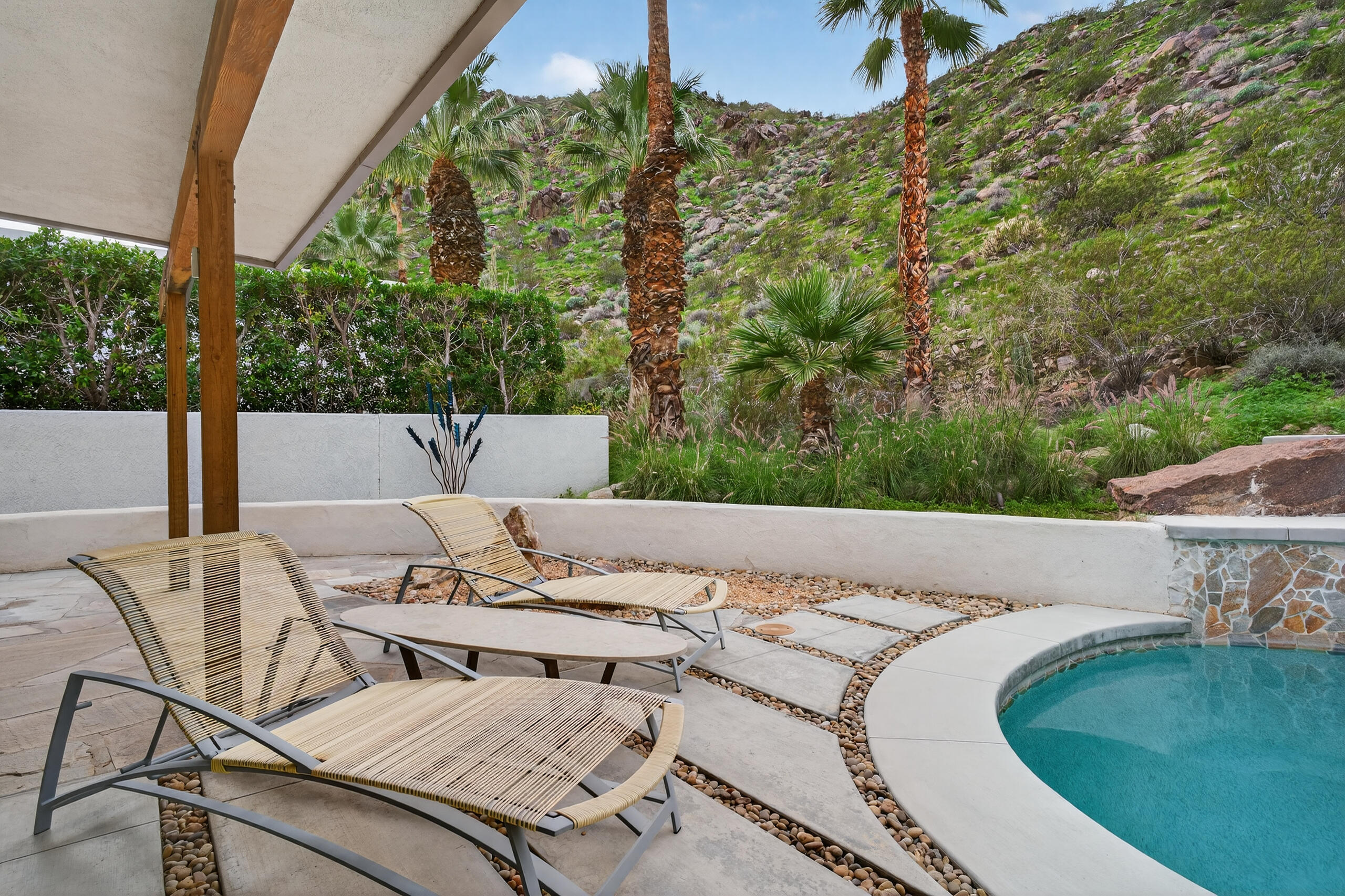 2111 S Camino Barranca