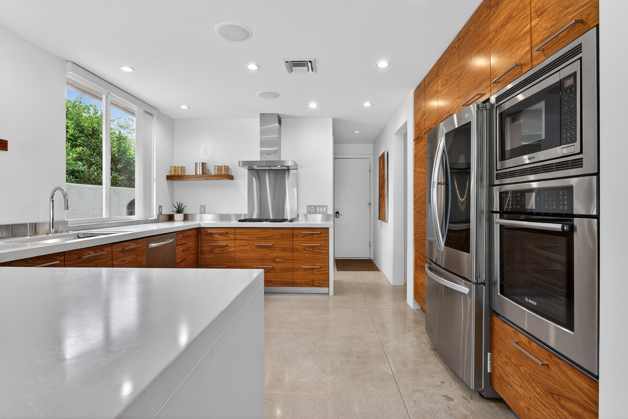 2111 S Camino Barranca