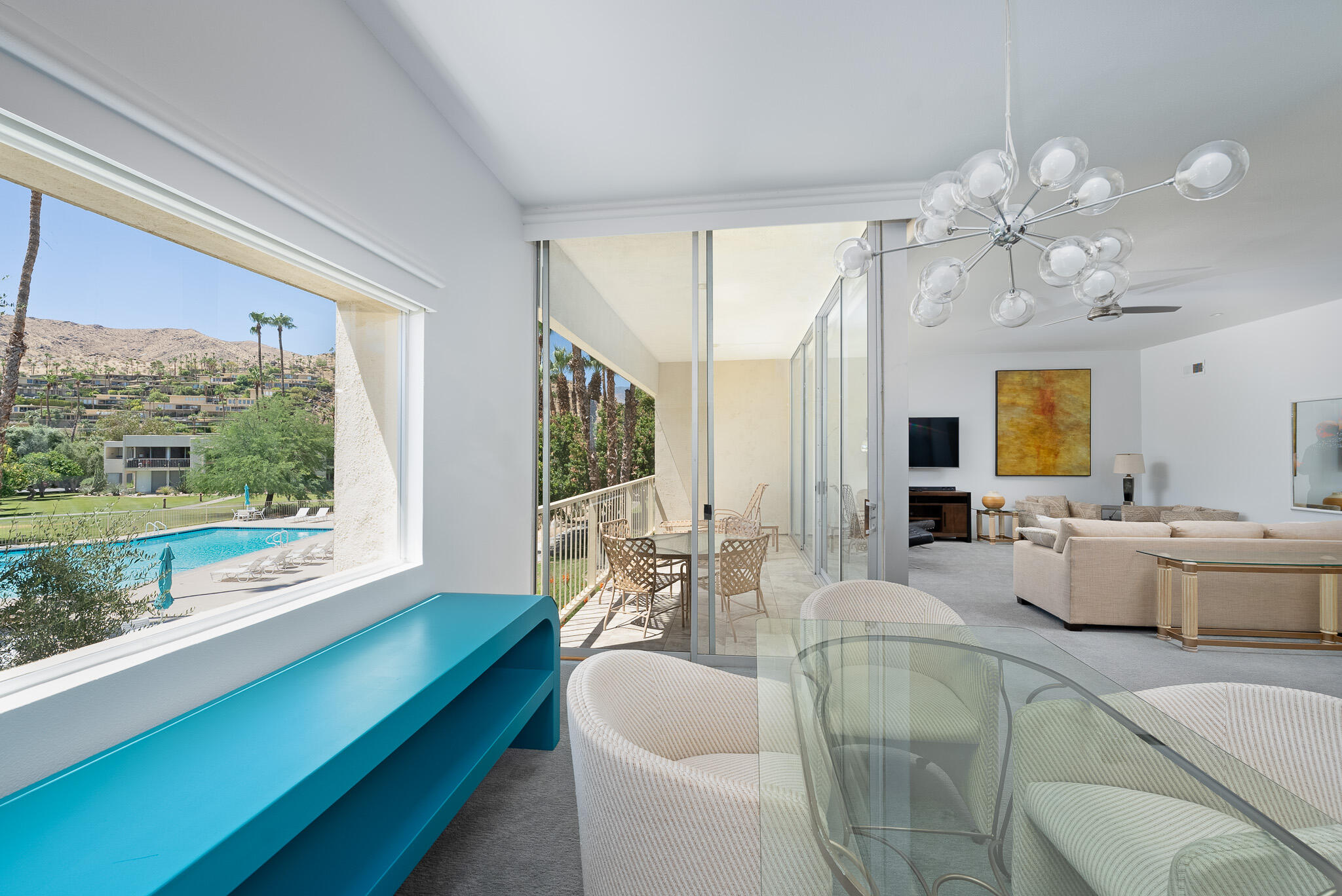 483 Desert Lakes DR