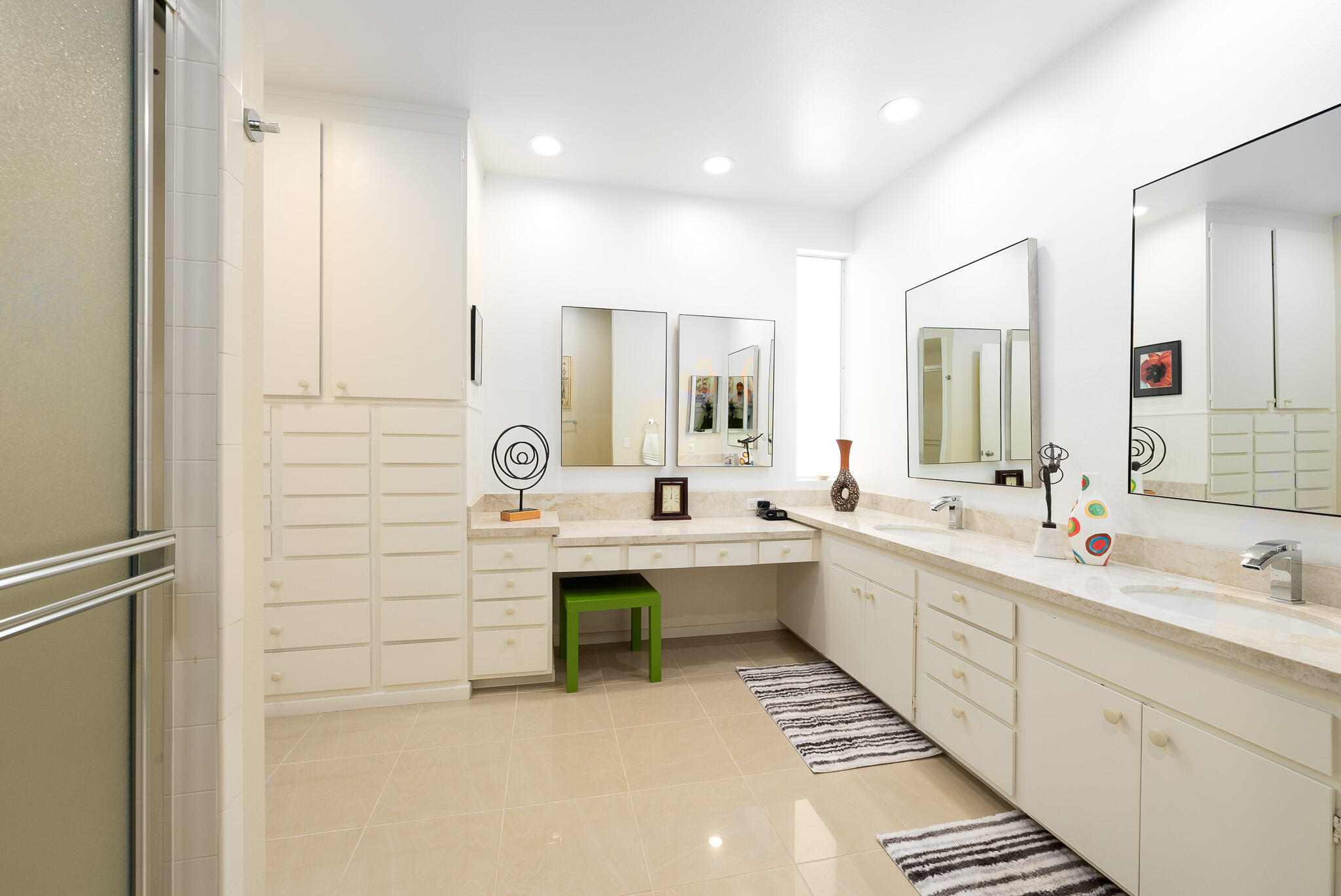 507 Desert Lakes CIR