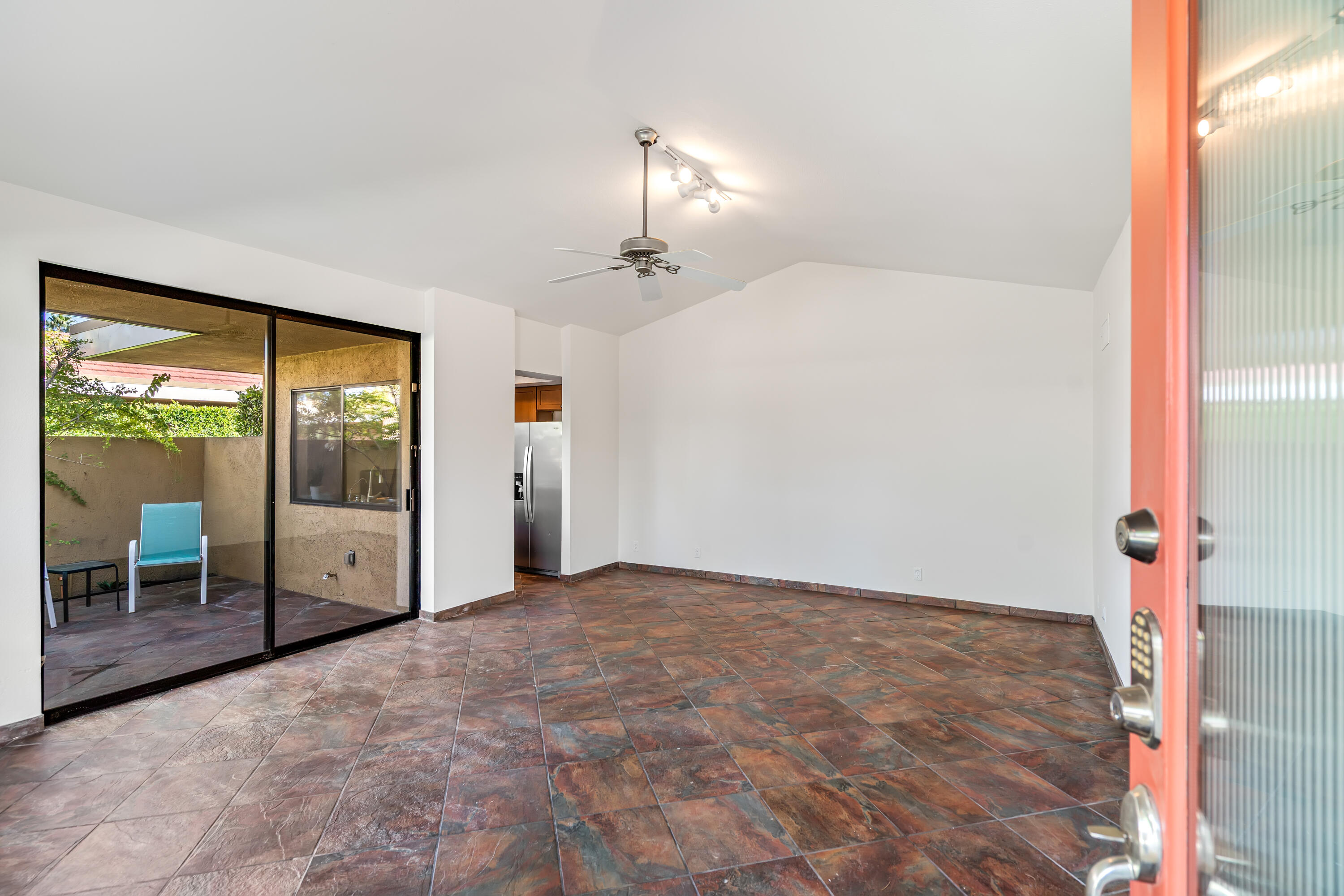 2501 N Indian Canyon DR Unit: 631