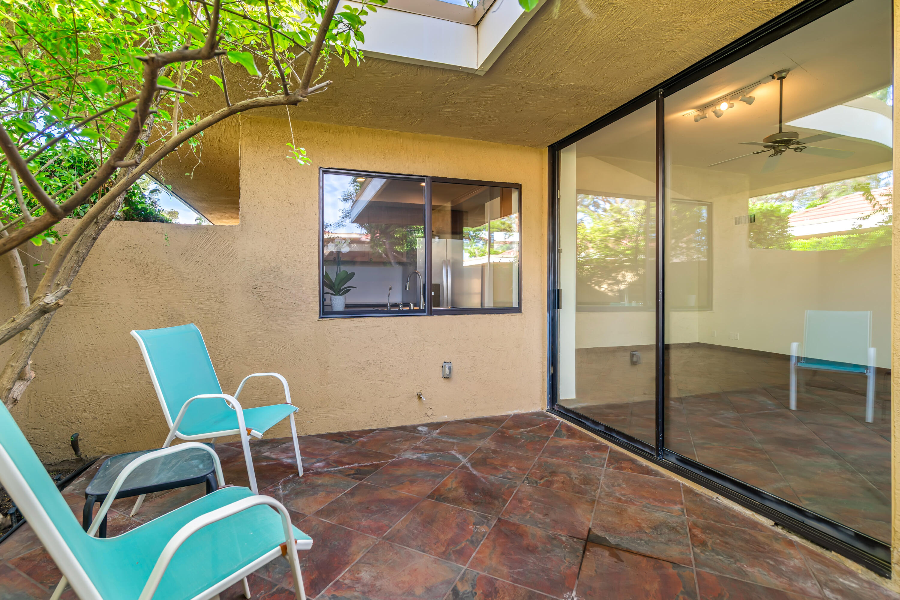 2501 N Indian Canyon DR Unit: 631