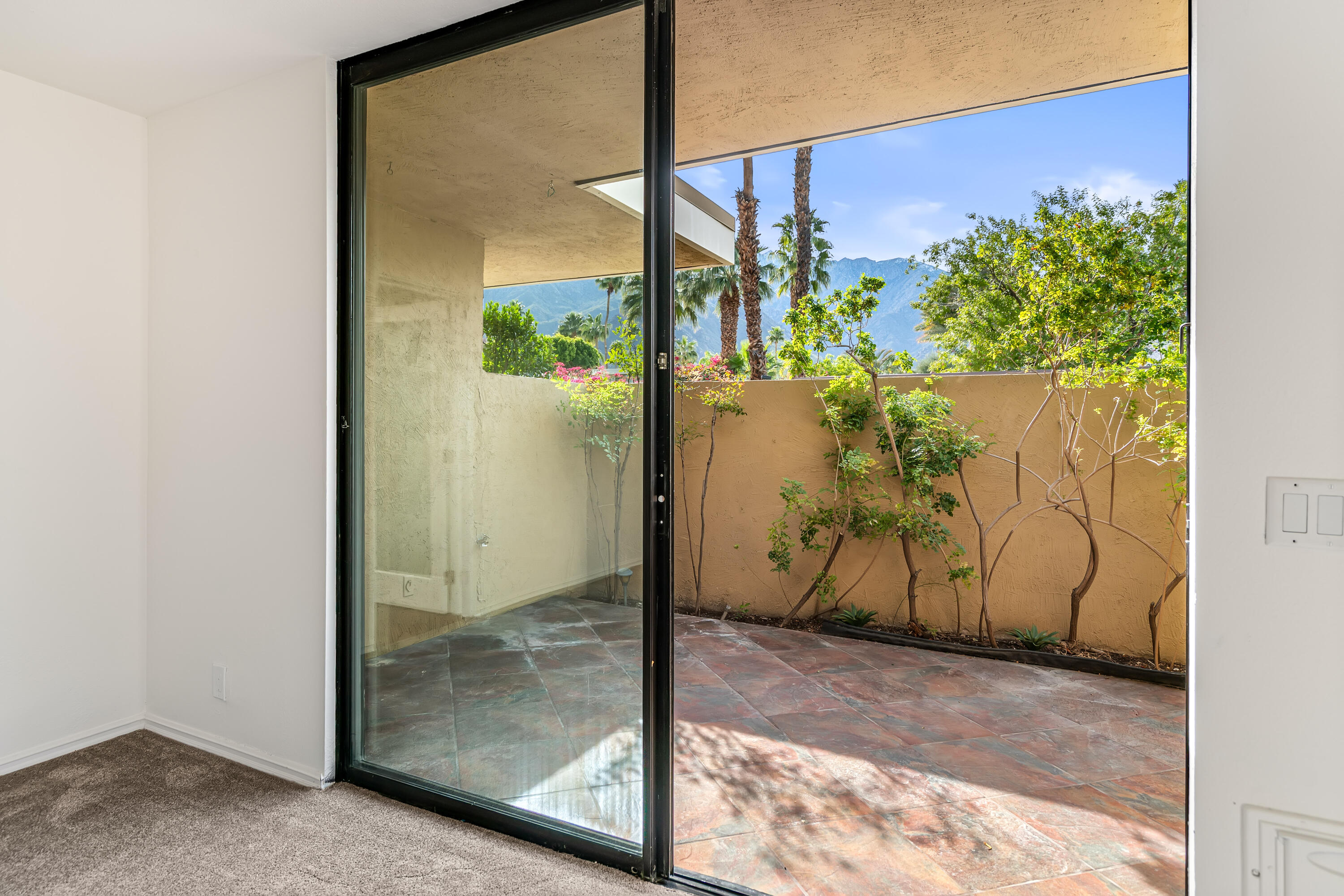 2501 N Indian Canyon DR Unit: 631