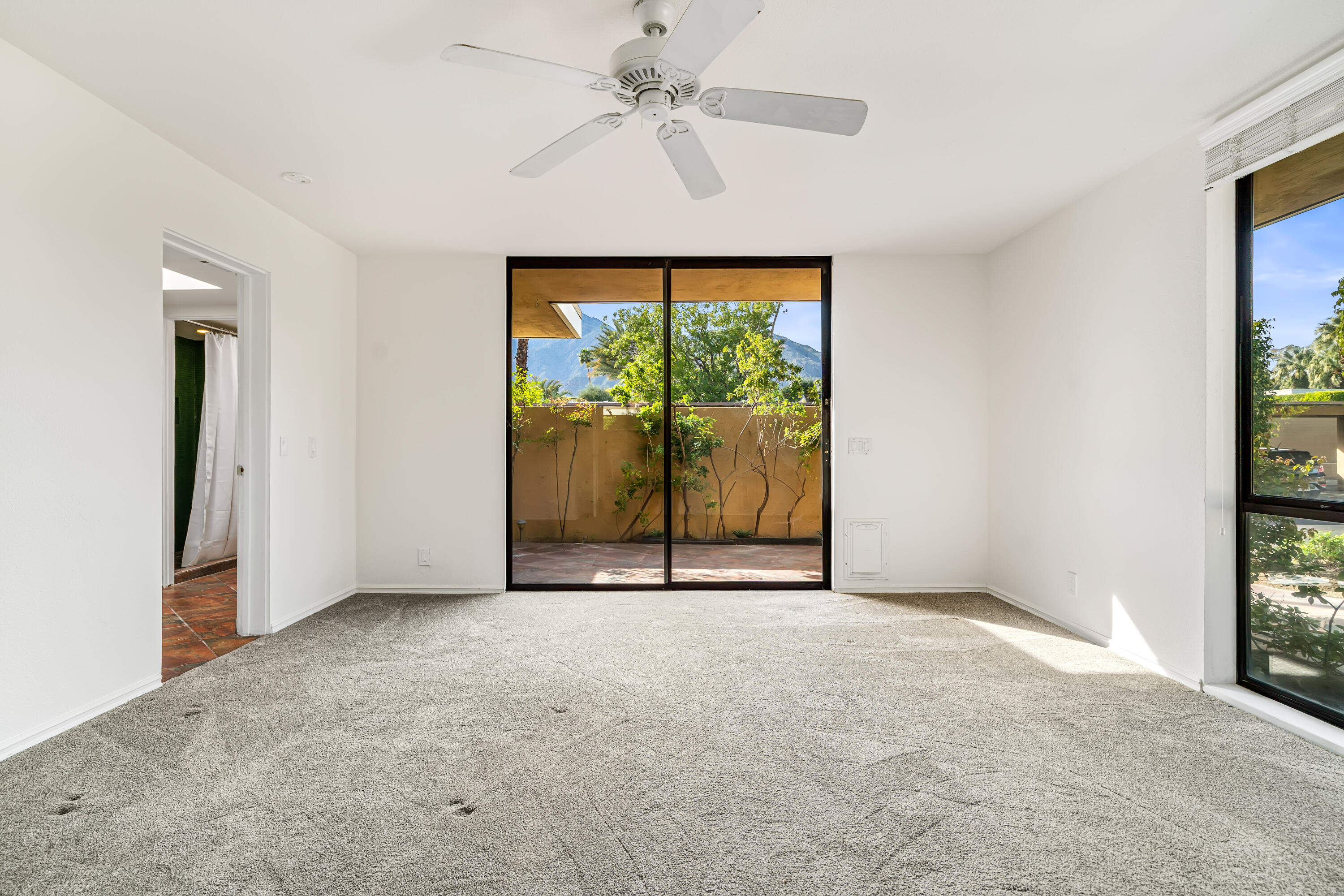 2501 N Indian Canyon DR Unit: 631