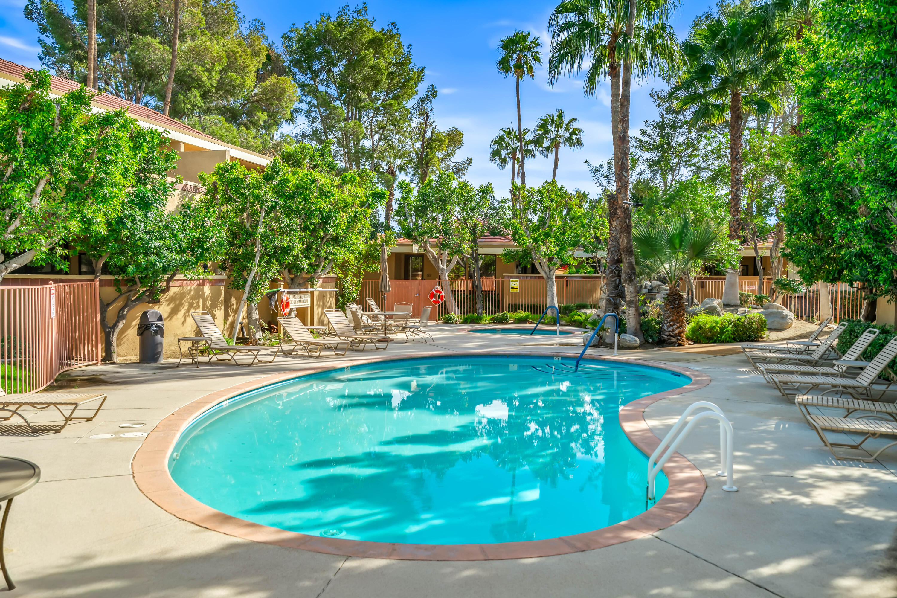 2501 N Indian Canyon DR Unit: 631