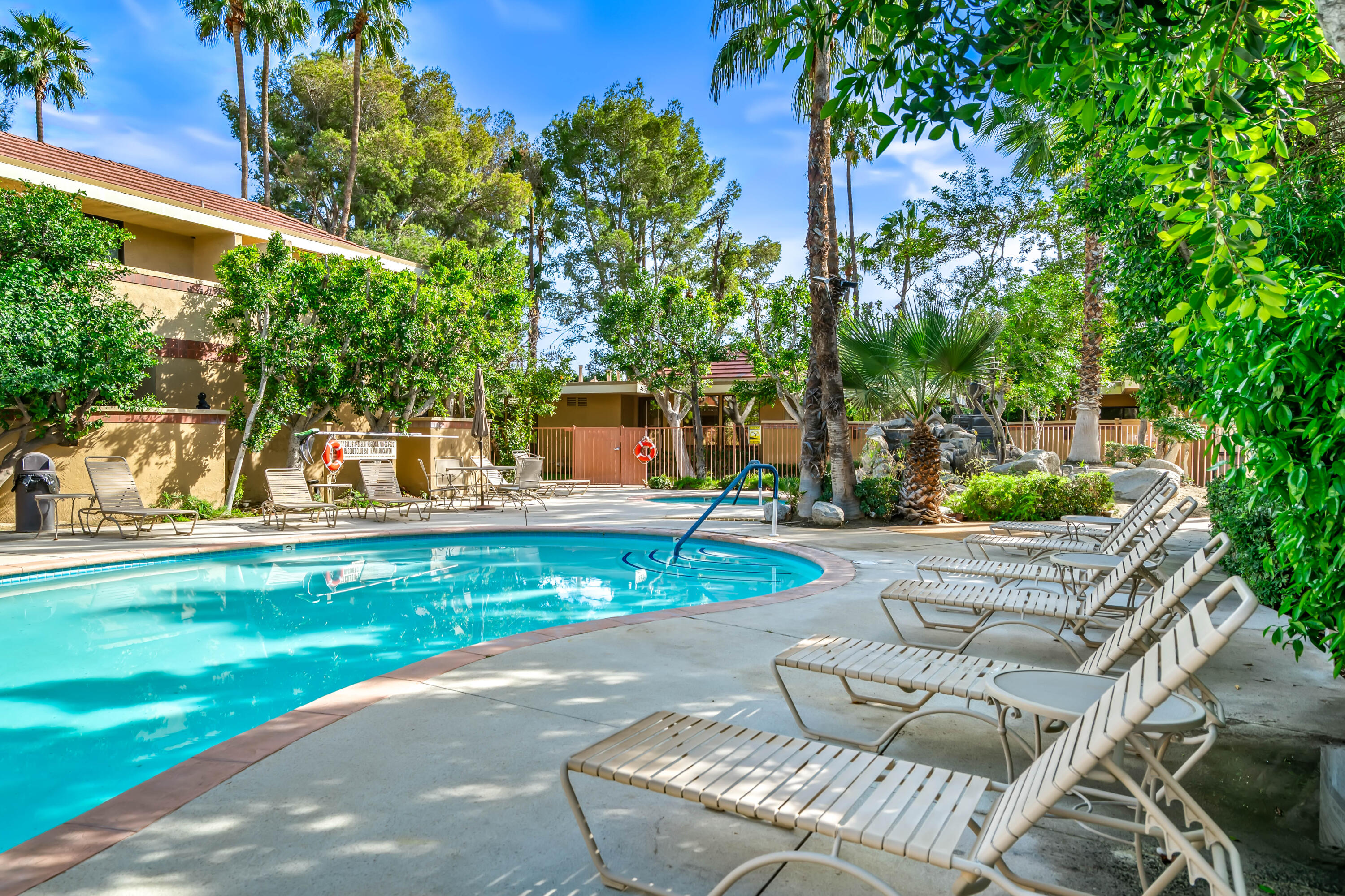 2501 N Indian Canyon DR Unit: 631