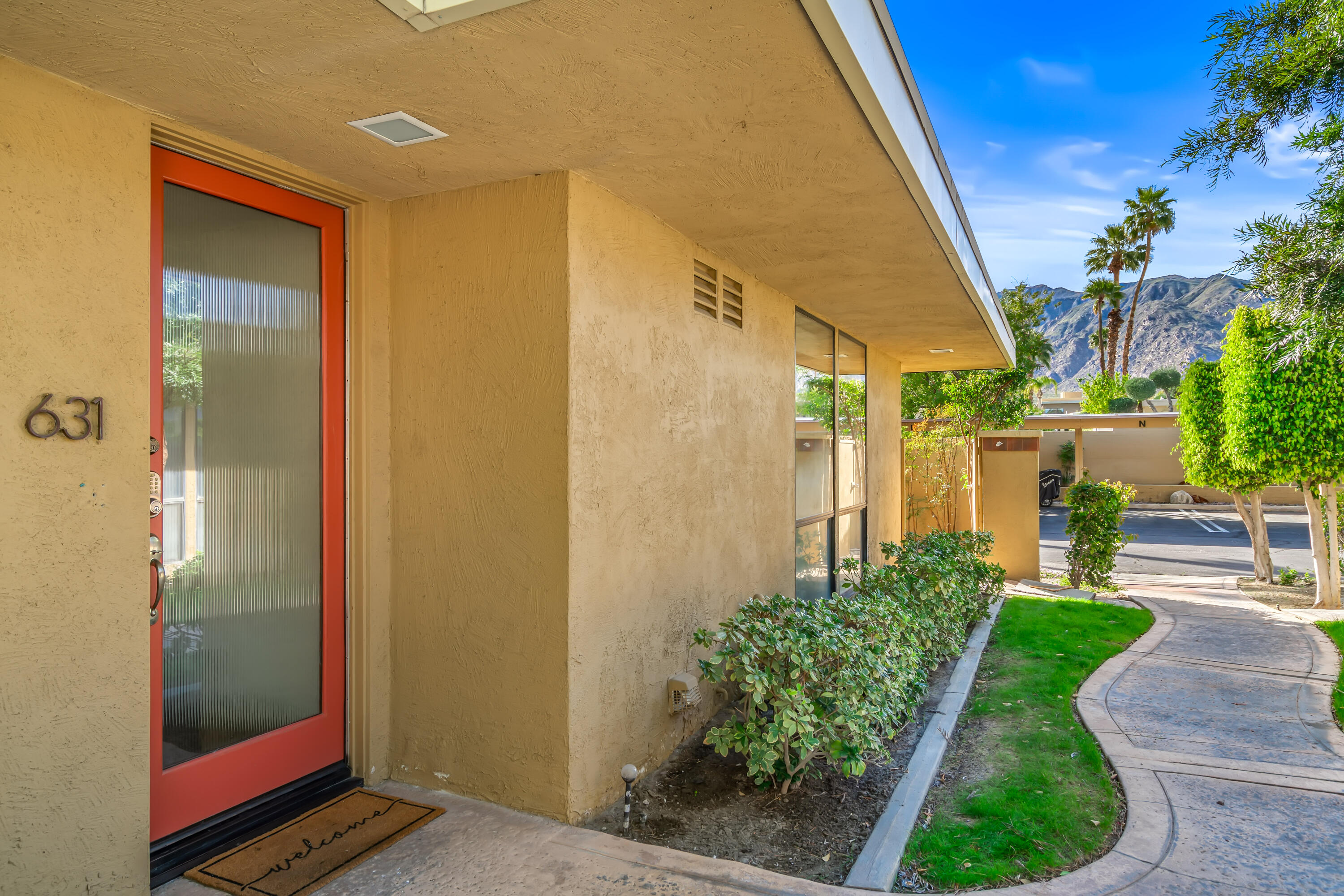 2501 N Indian Canyon DR Unit: 631