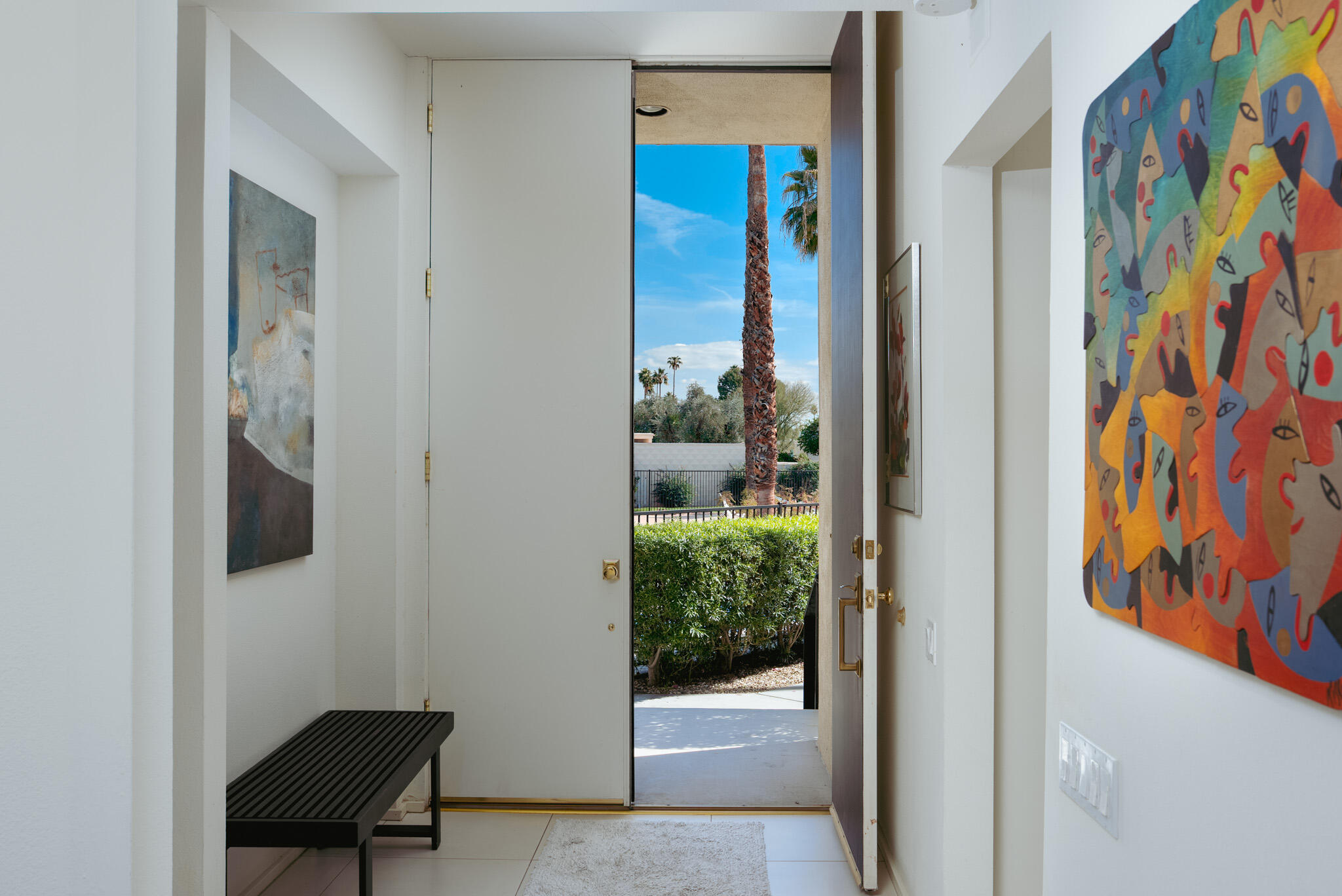 199 Desert Lakes DR