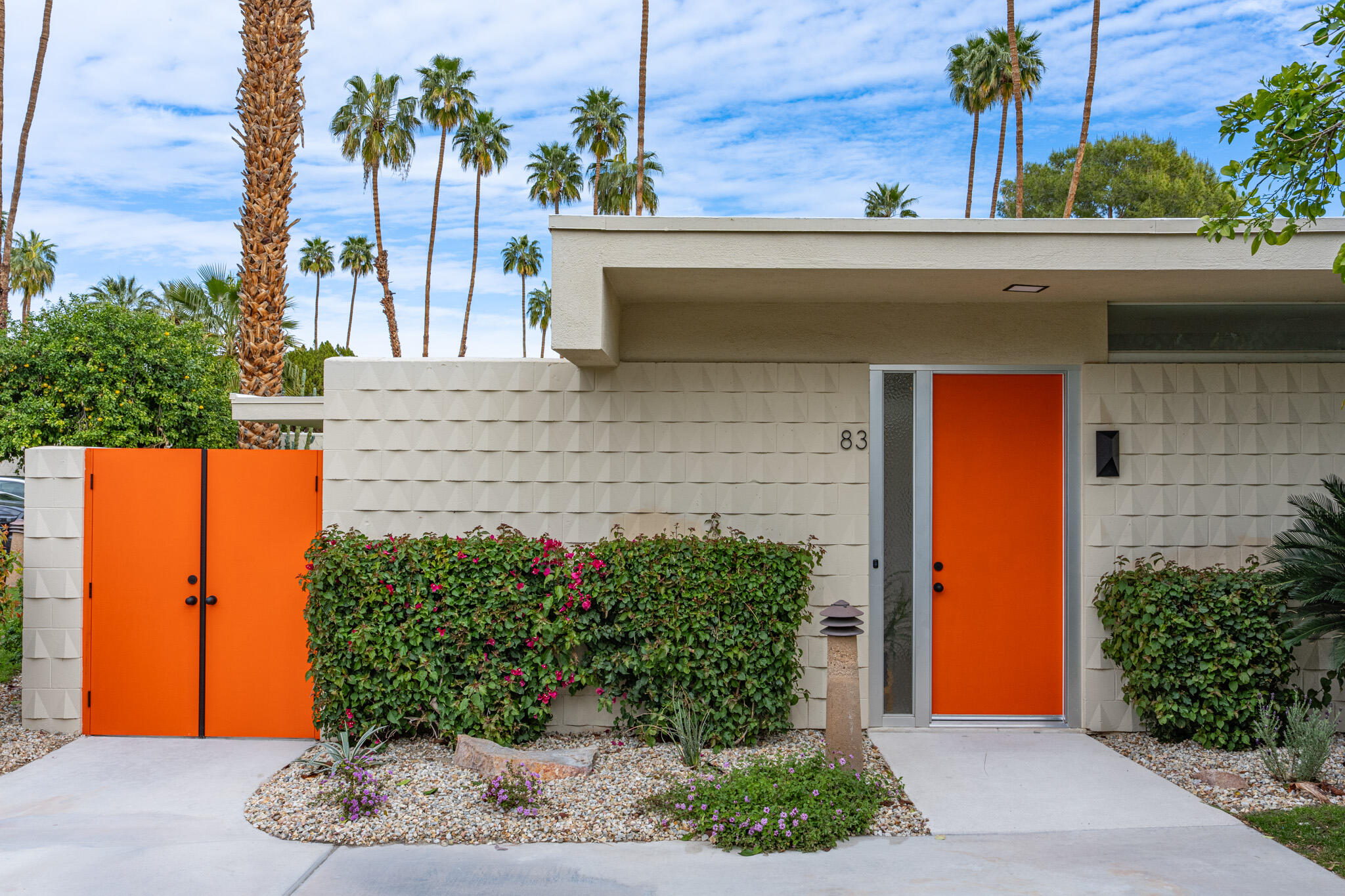 83 Westlake CIR
