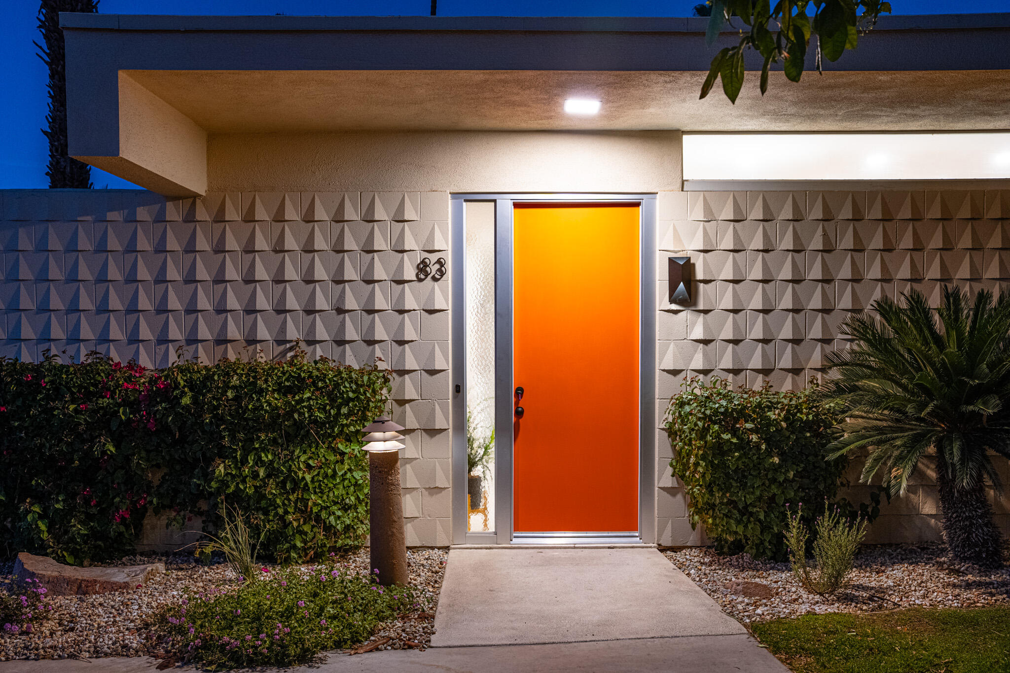 83 Westlake CIR