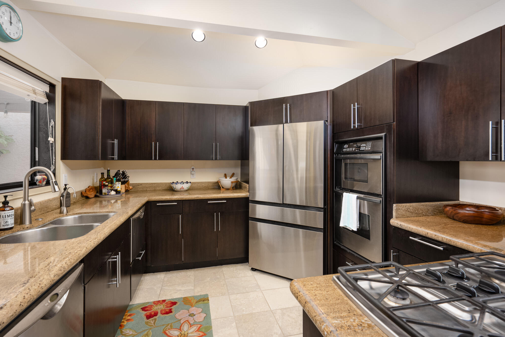 2345 S Cherokee WAY Unit: 105