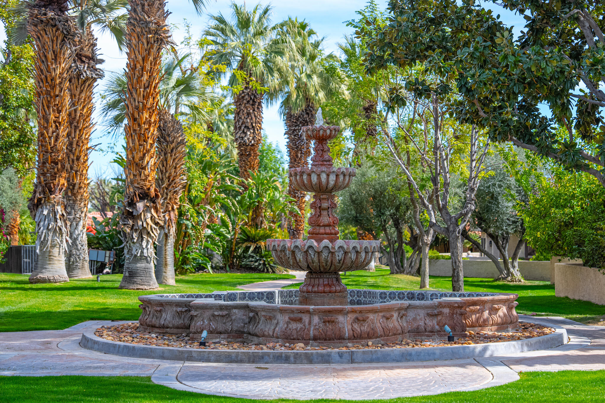 2345 S Cherokee WAY Unit: 105