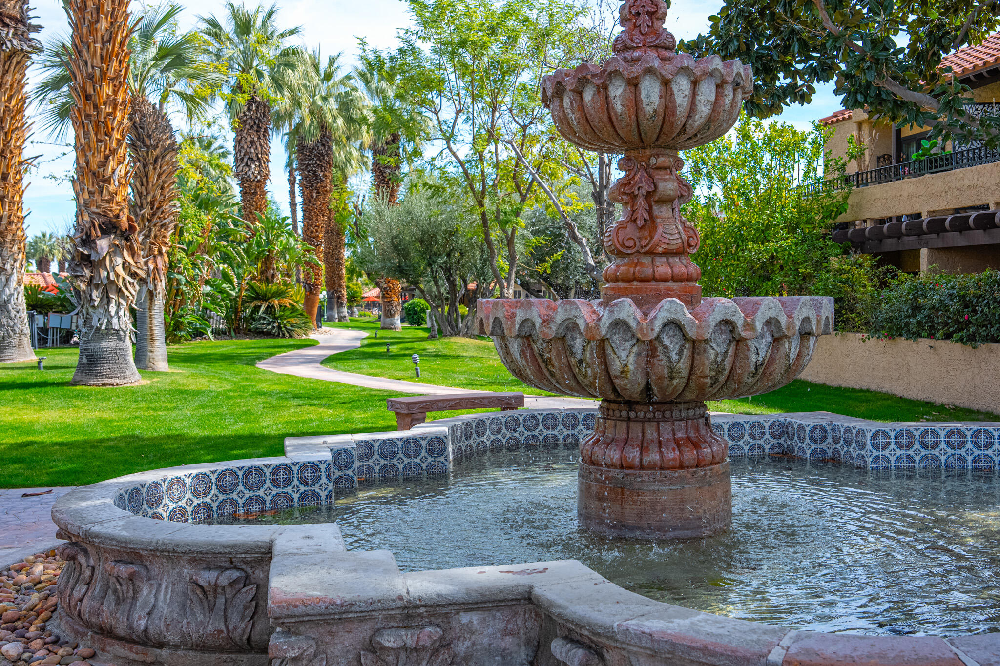 2345 S Cherokee WAY Unit: 105