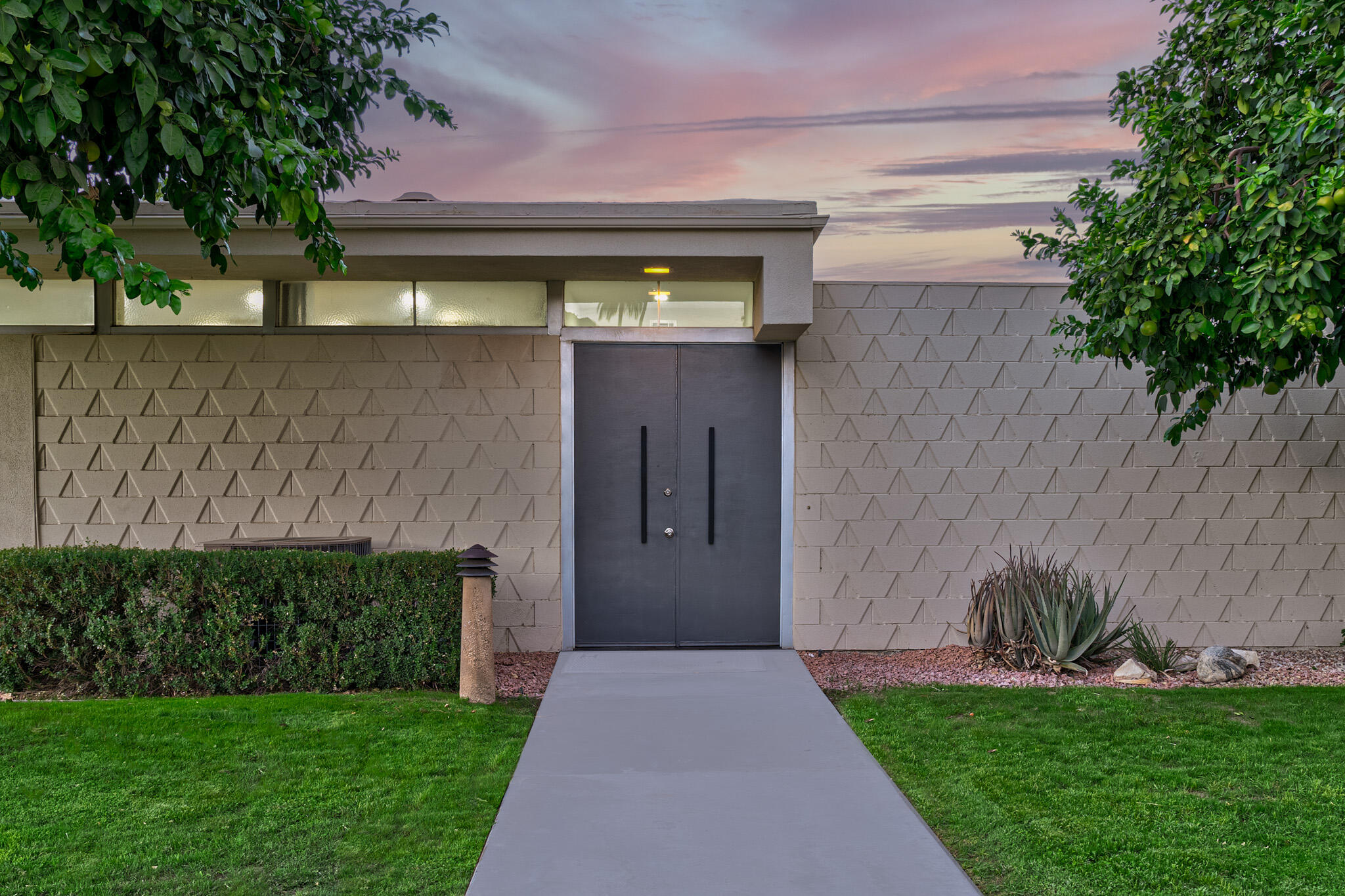 314 Desert Lakes DR