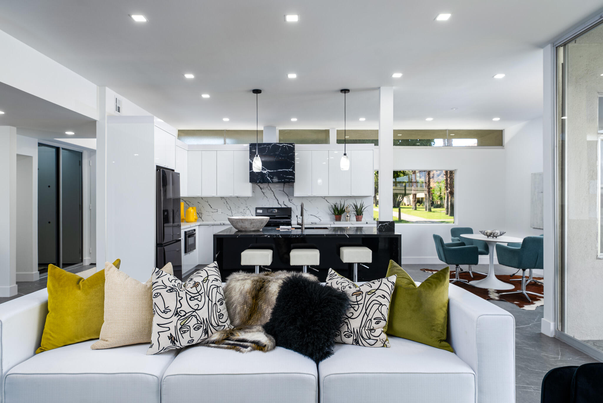 314 Desert Lakes DR