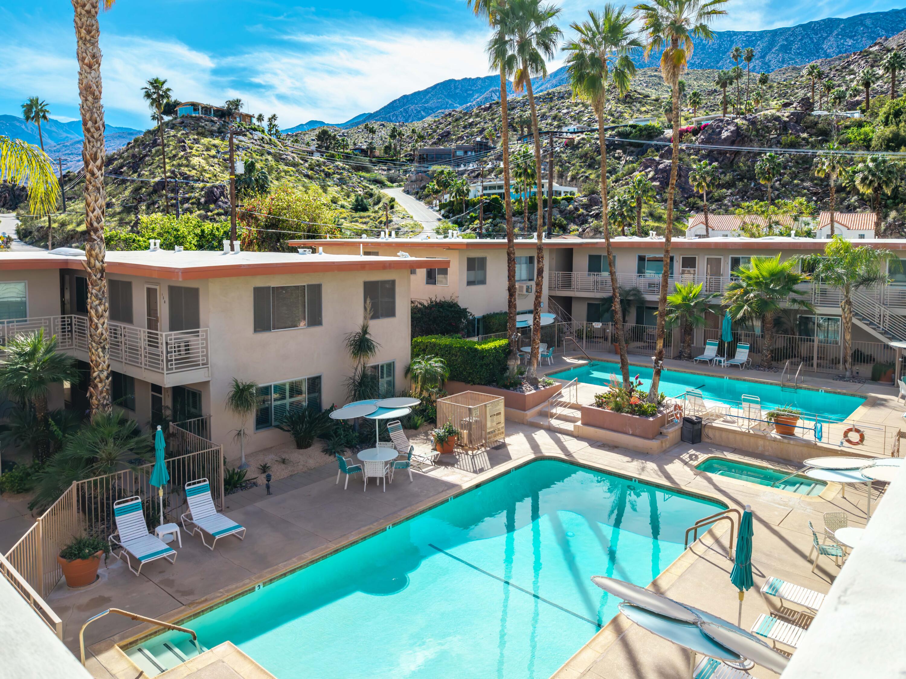 2290 S Palm Canyon DR Unit: 17