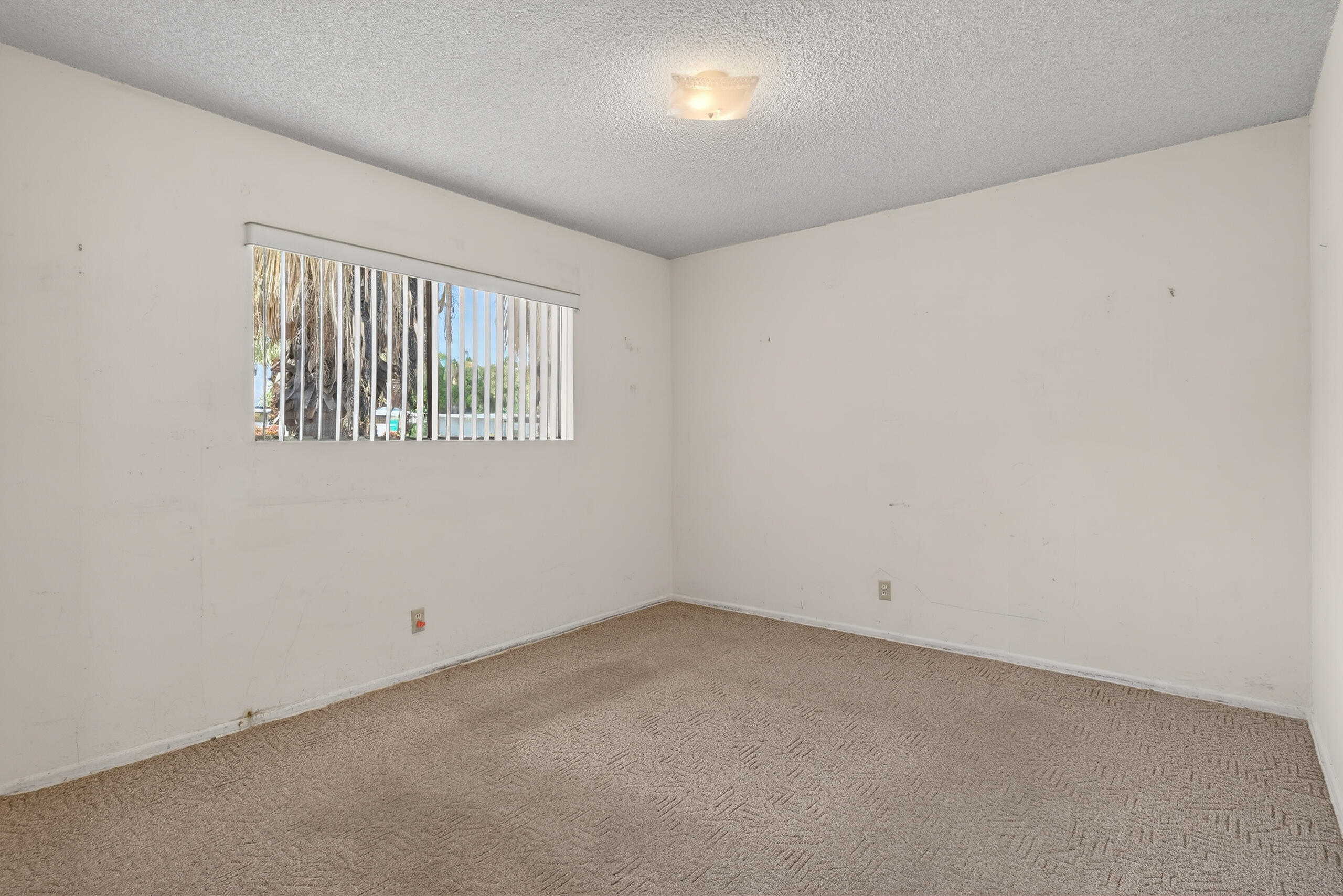 620 S El Cielo RD