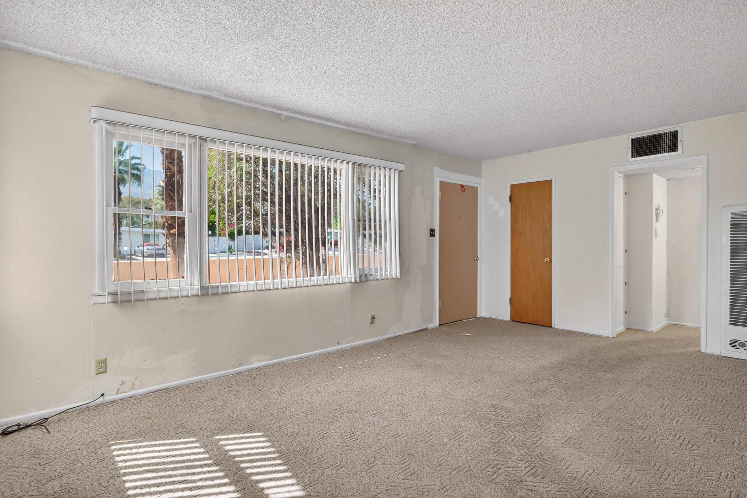 620 S El Cielo RD