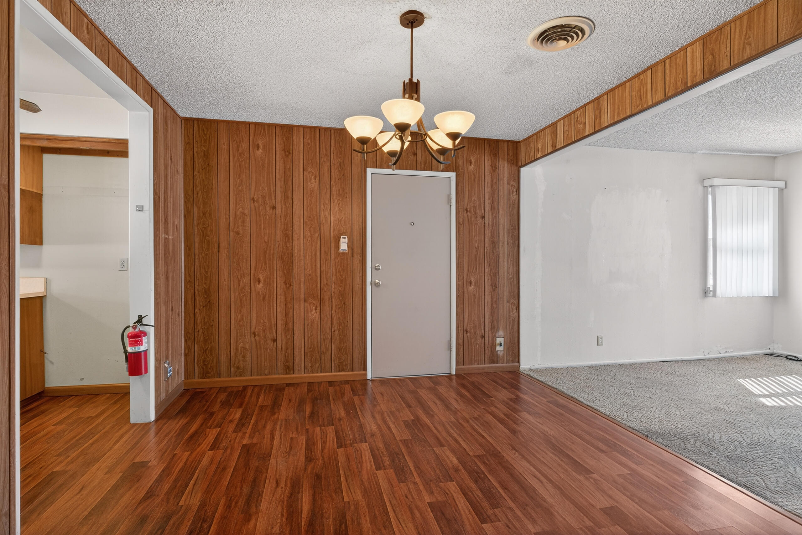 620 S El Cielo RD