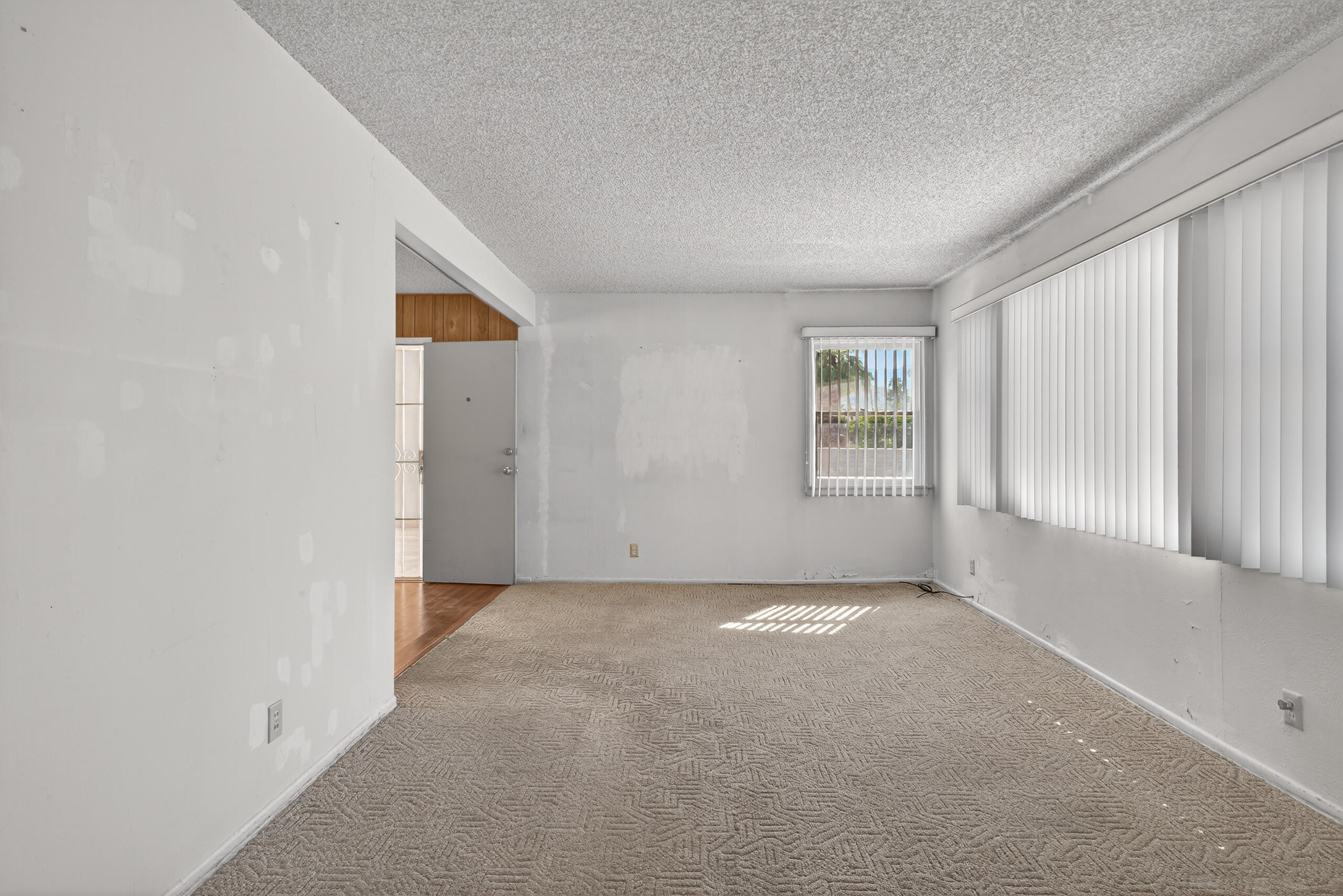 620 S El Cielo RD