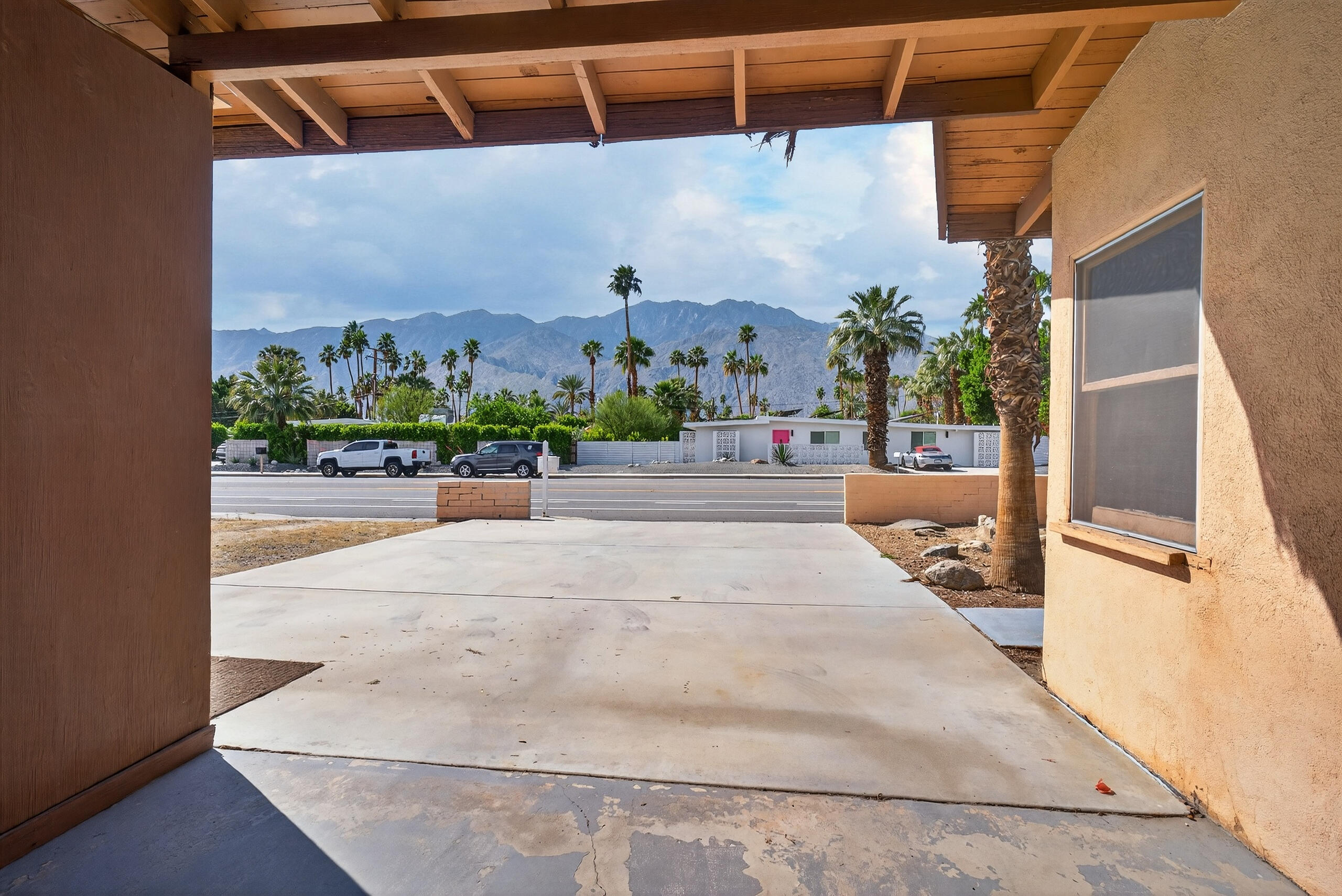 620 S El Cielo RD