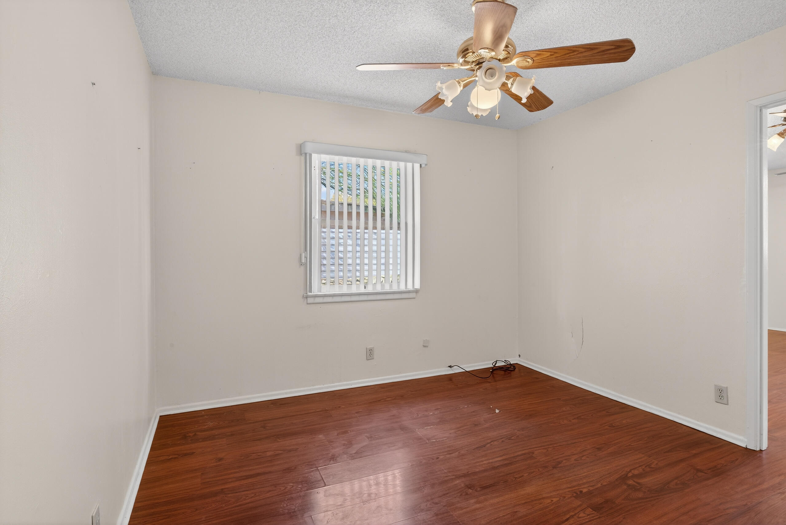 620 S El Cielo RD