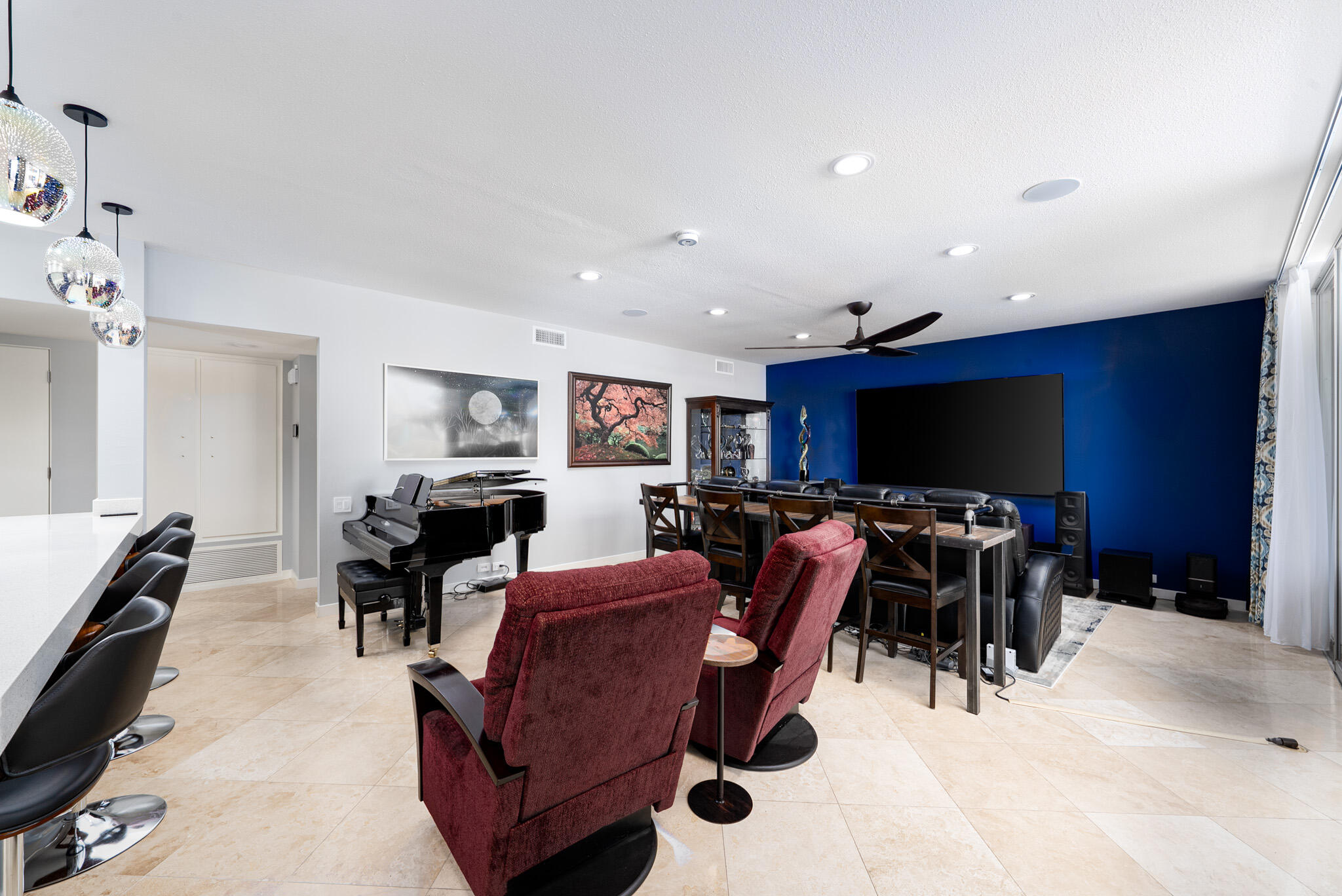 449 Desert Lakes DR