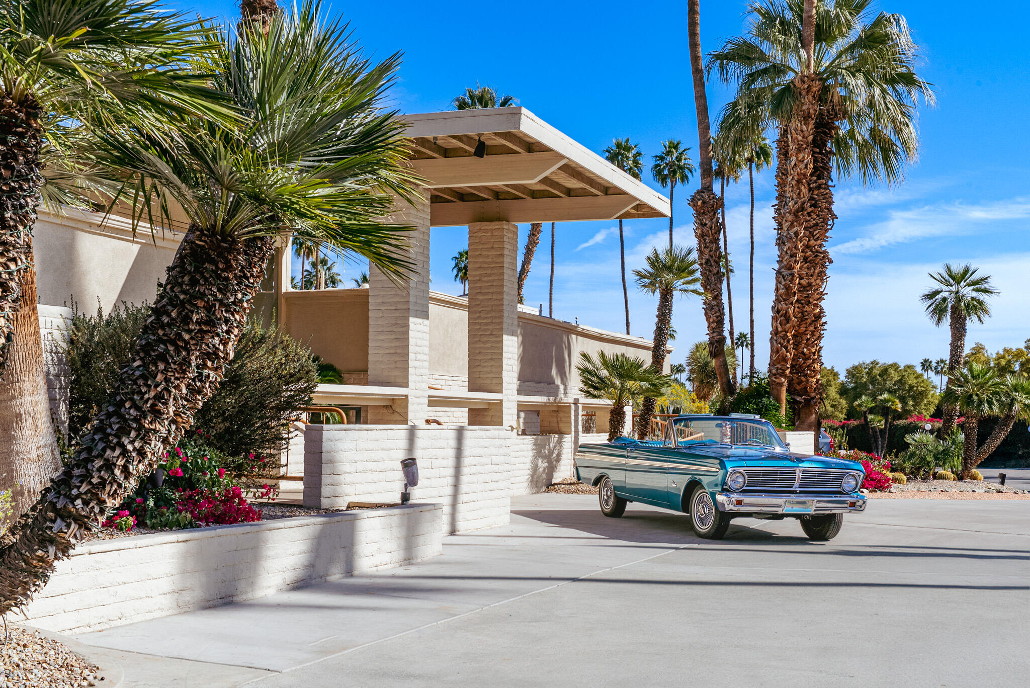449 Desert Lakes DR