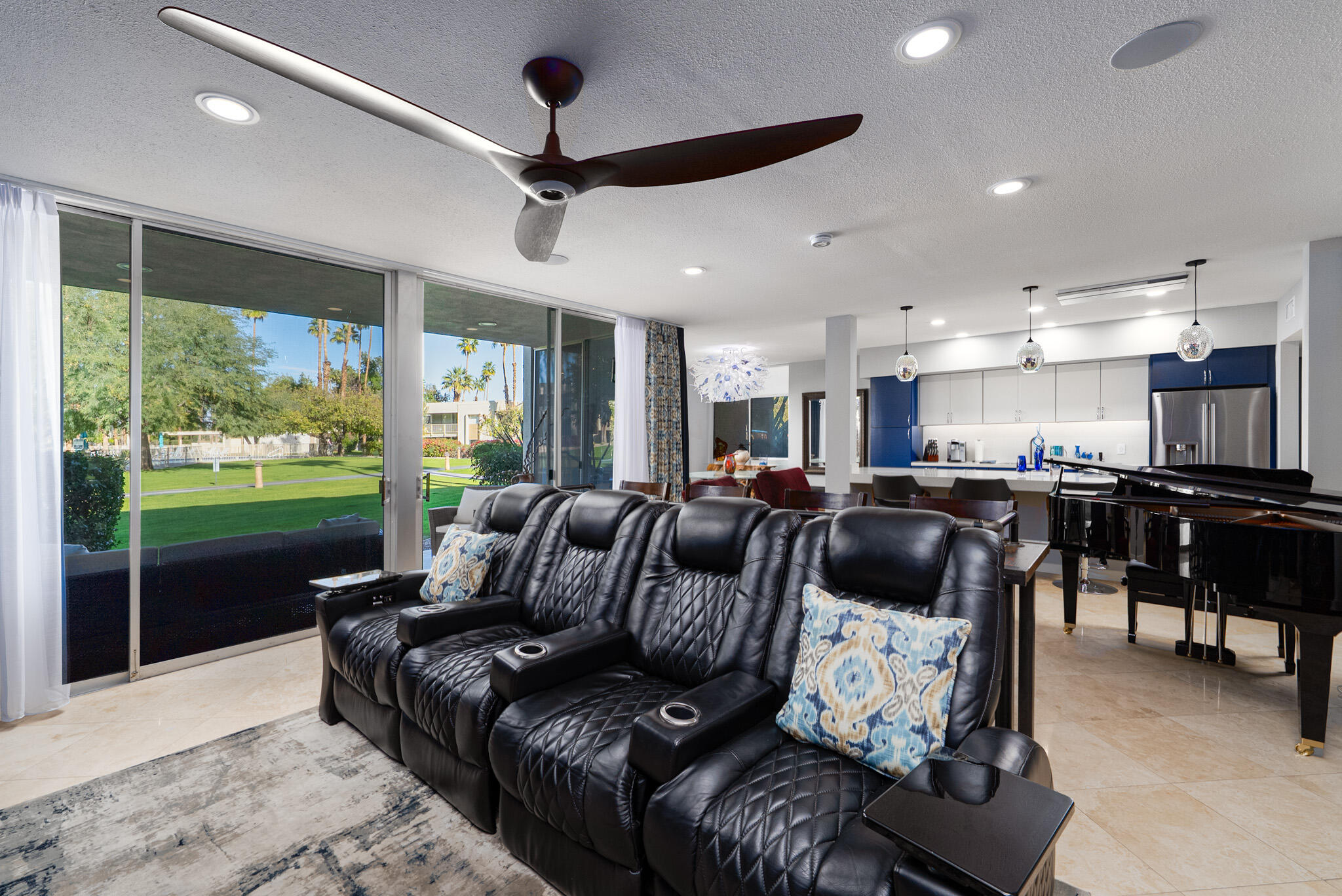 449 Desert Lakes DR