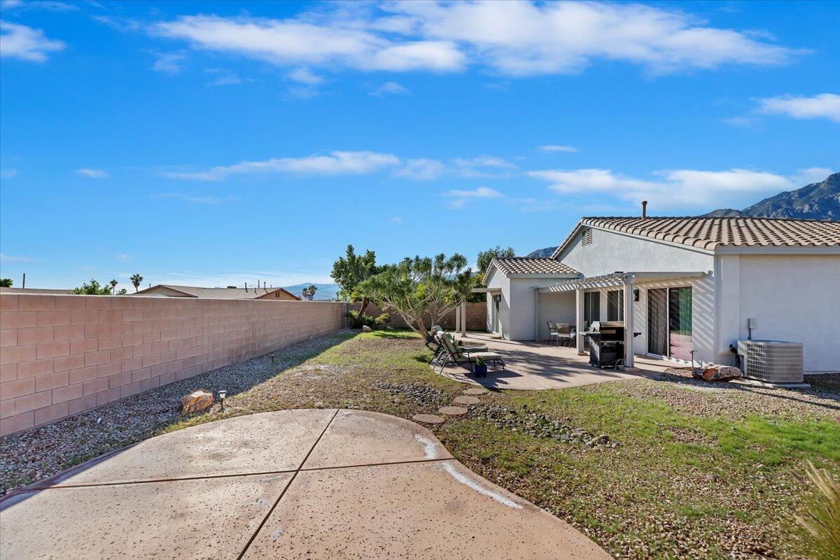 3982 Eastgate RD