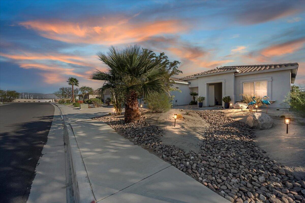 3982 Eastgate RD