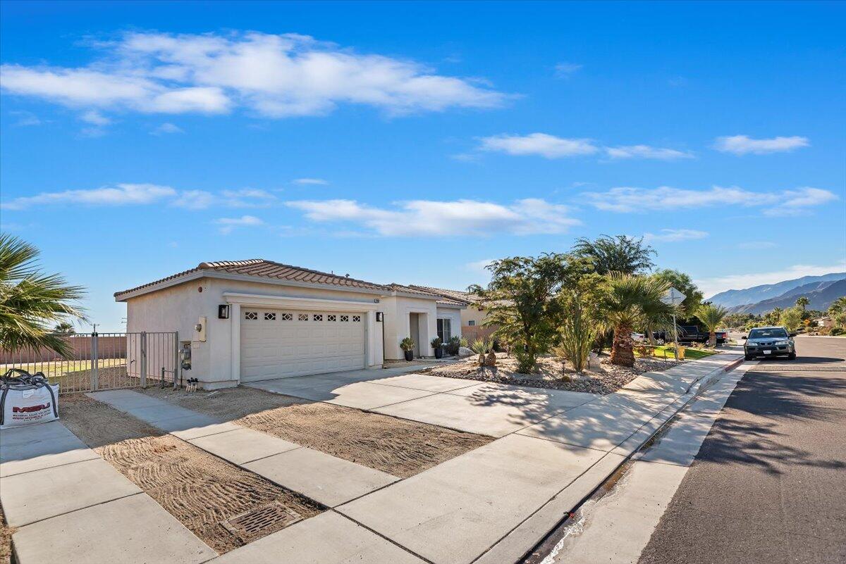 3982 Eastgate RD