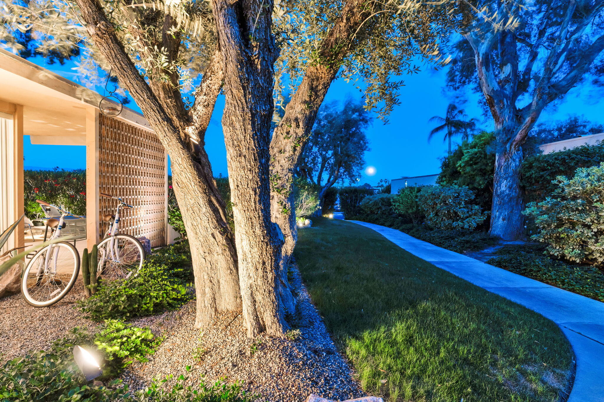 360 Cabrillo RD Unit: 103