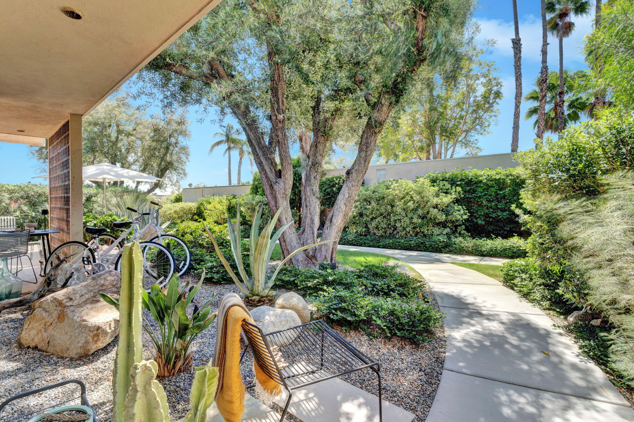 360 Cabrillo RD Unit: 103