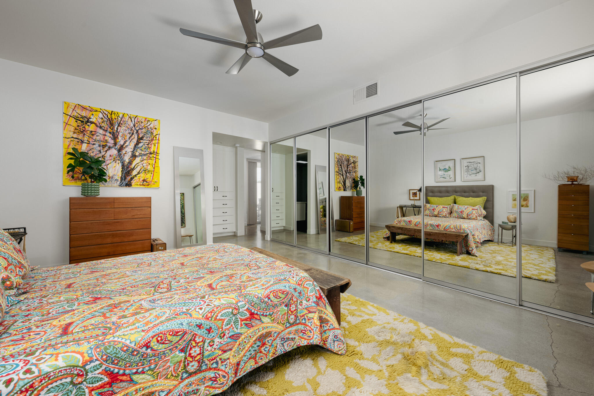 338 Desert Lakes DR