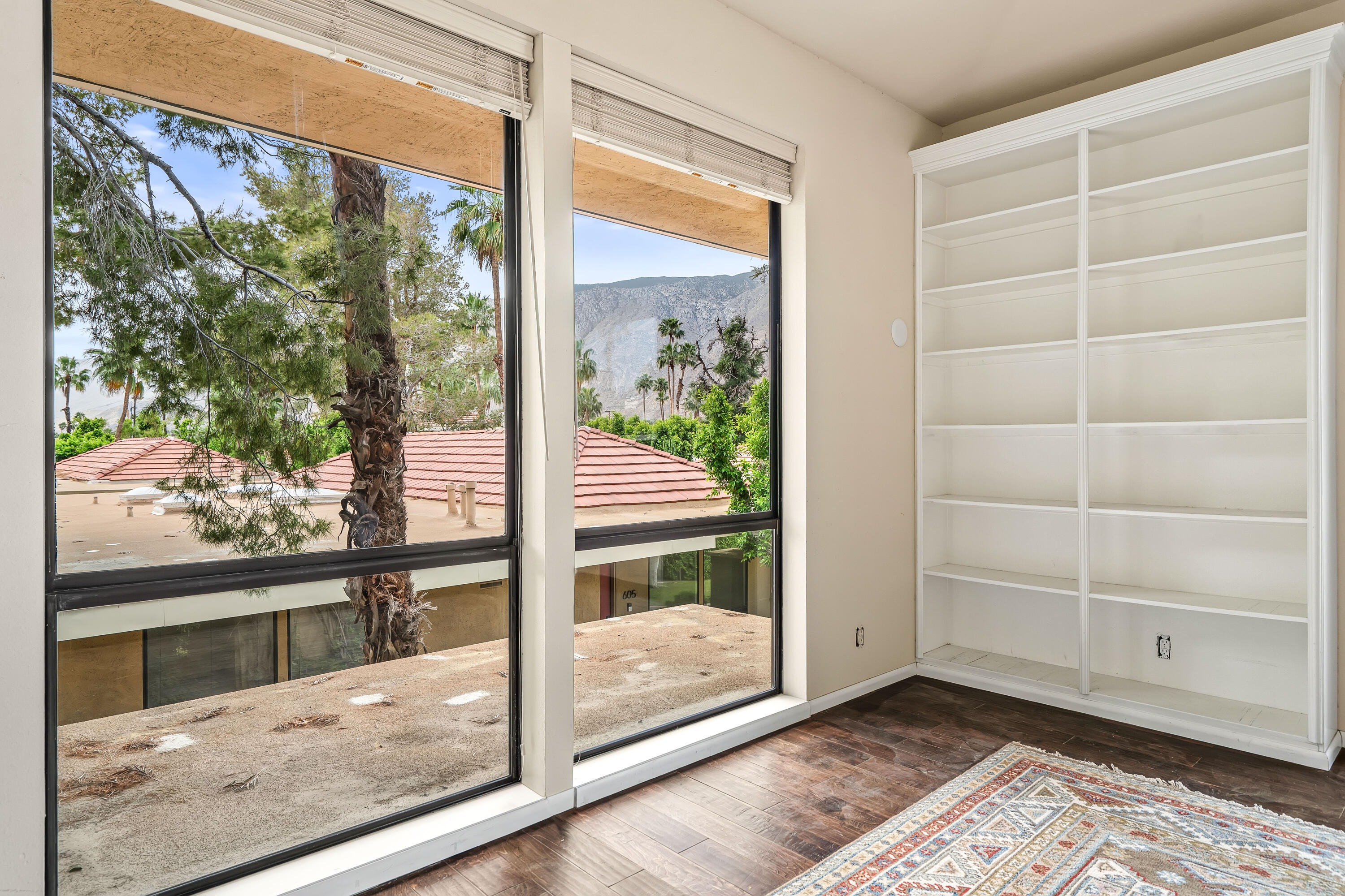 2501 N Indian Canyon DR Unit: 603