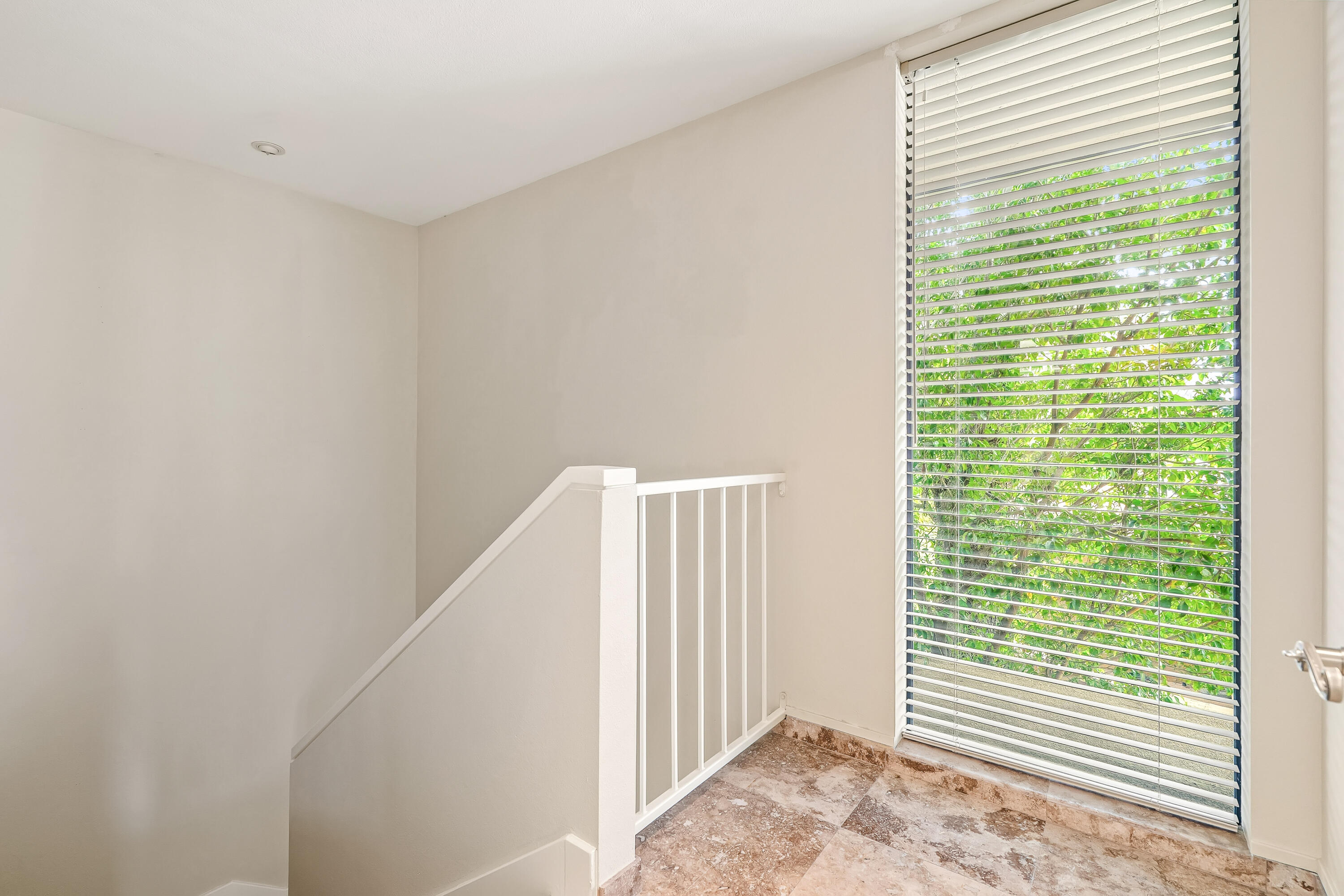 2501 N Indian Canyon DR Unit: 603