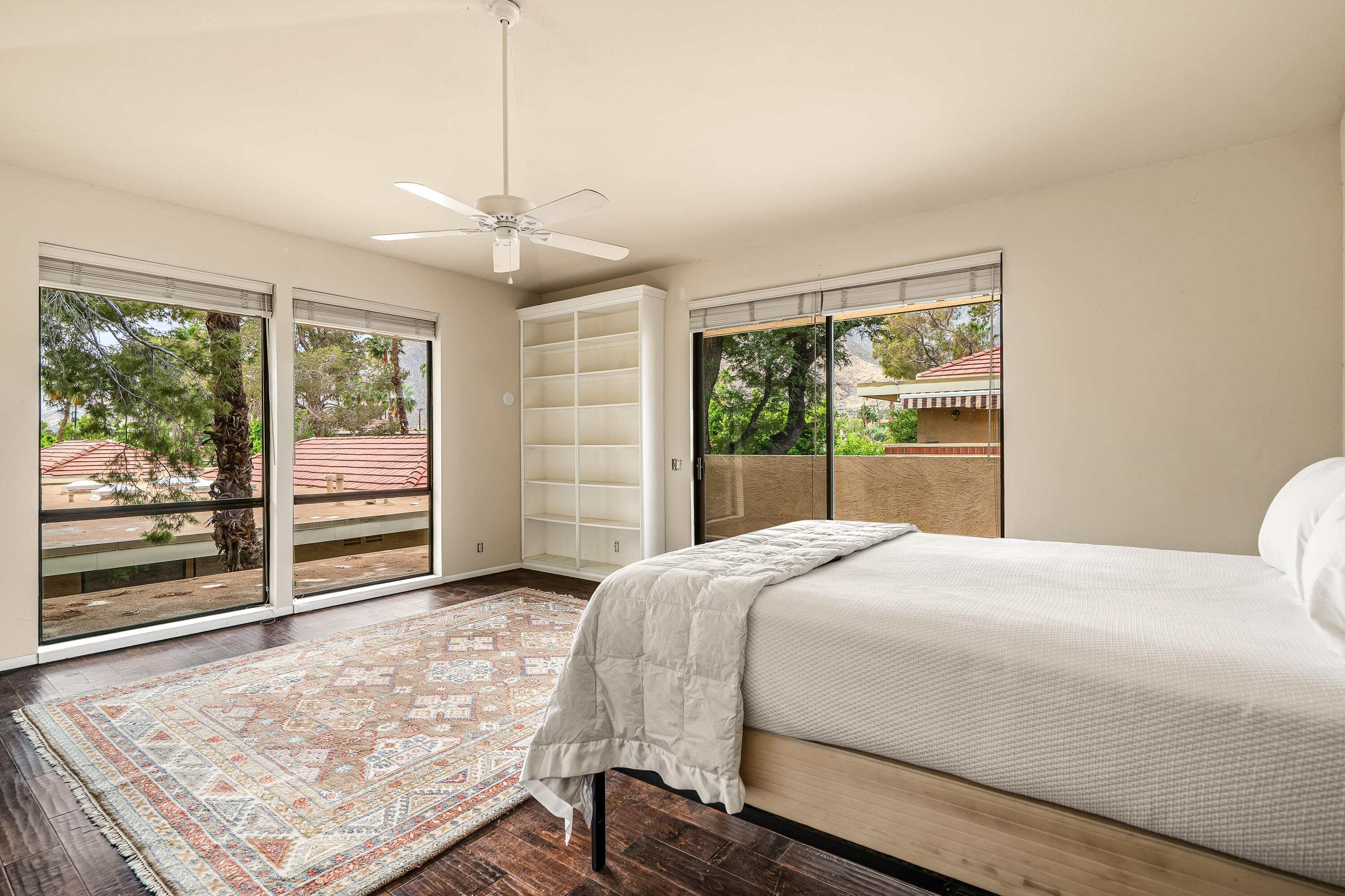 2501 N Indian Canyon DR Unit: 603
