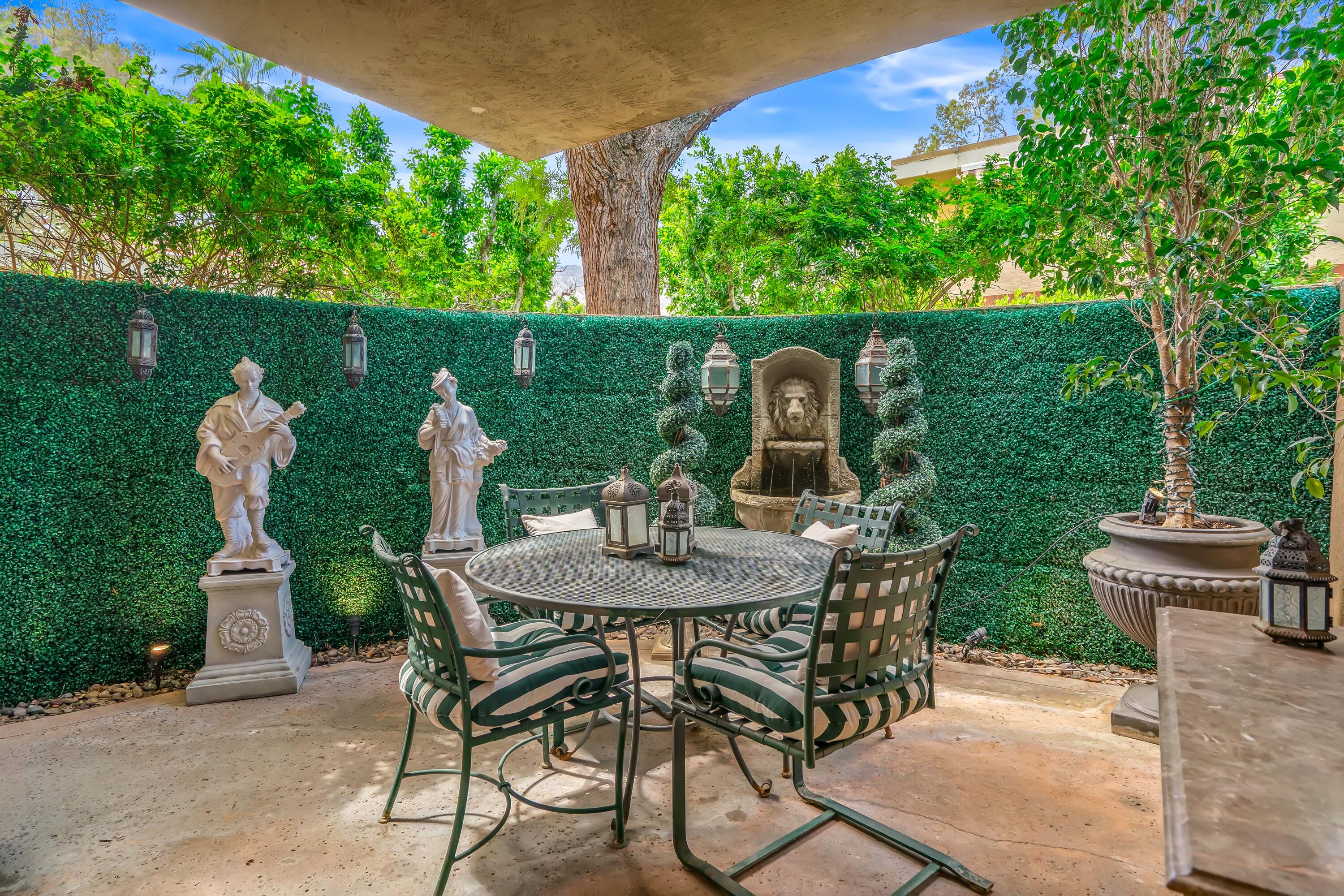 2501 N Indian Canyon DR Unit: 603