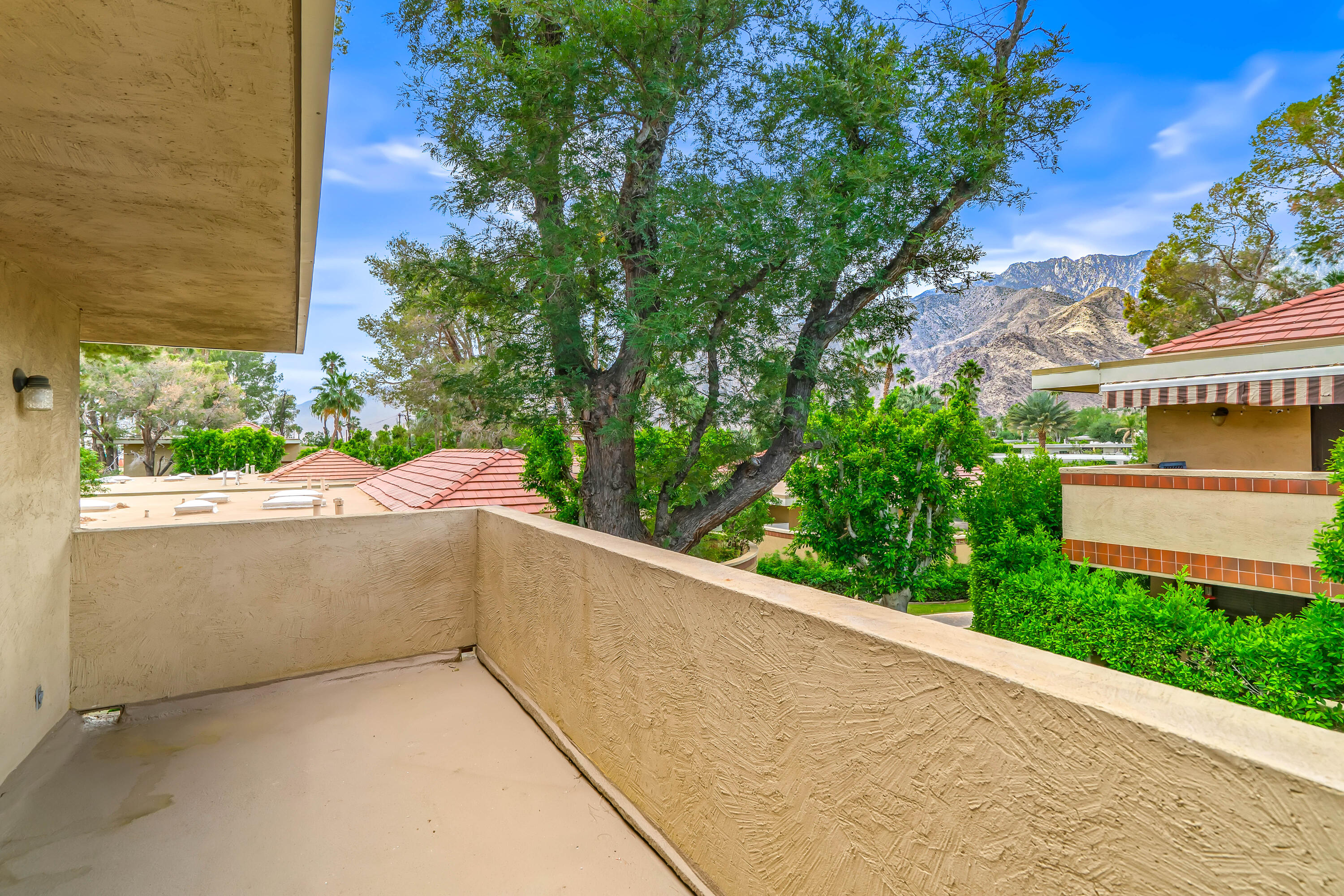 2501 N Indian Canyon DR Unit: 603